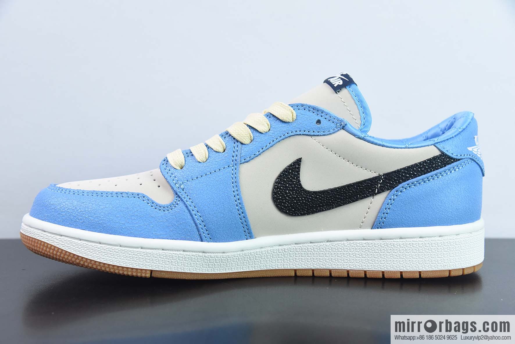 Air Jordan 1 Low OG Bleached Coral Vintage sneakers Part Number: CZ0790-141