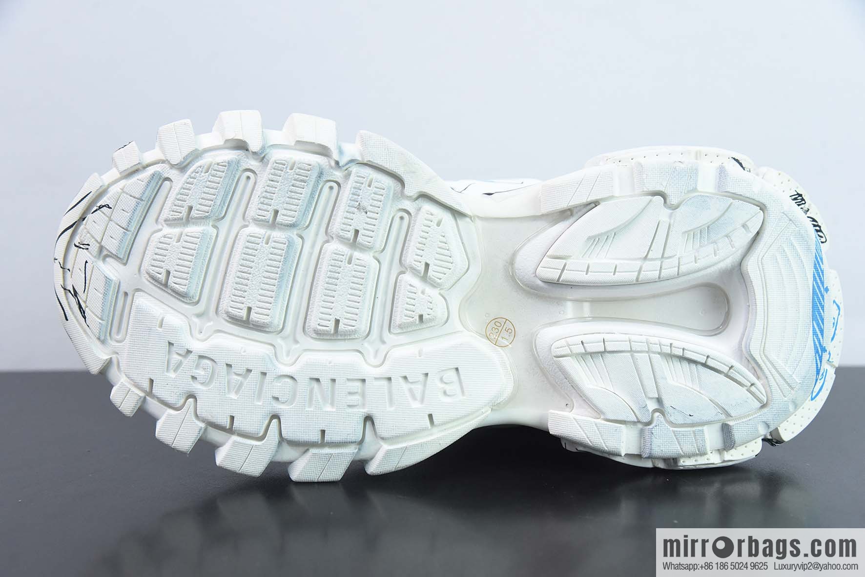 Balenciaga Balenciaga 3.0 low-top dad shoes, white, black and blue, item number: 542023 W3SRA 9014