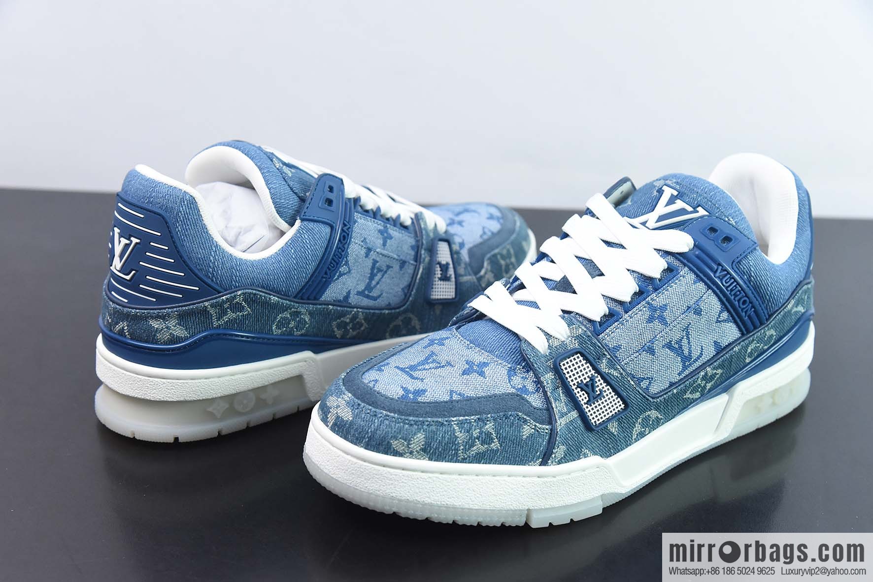 LV/Louis Vuitton LV Trainer sneakers