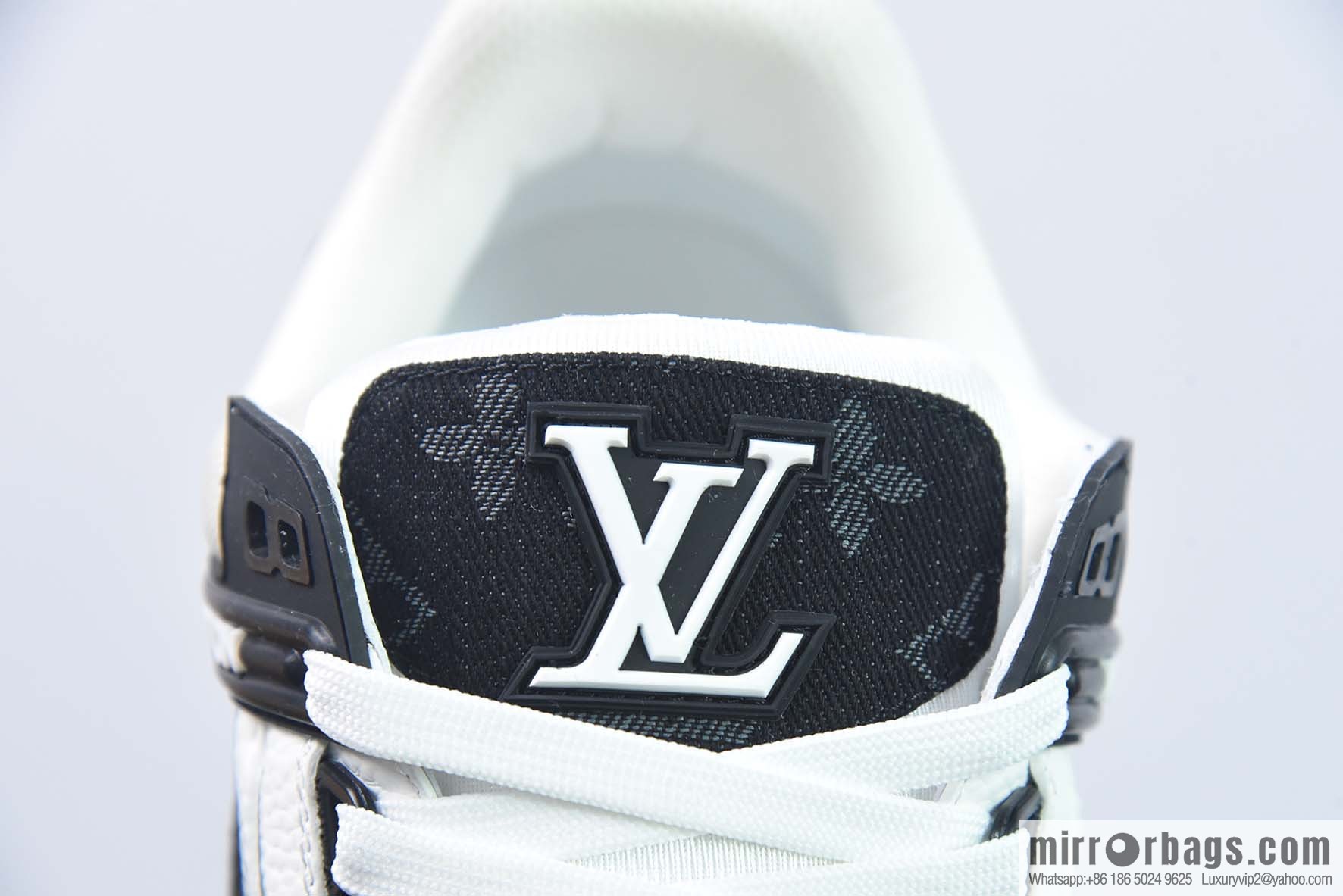 LV/Louis Vuitton LV Trainer sneakers