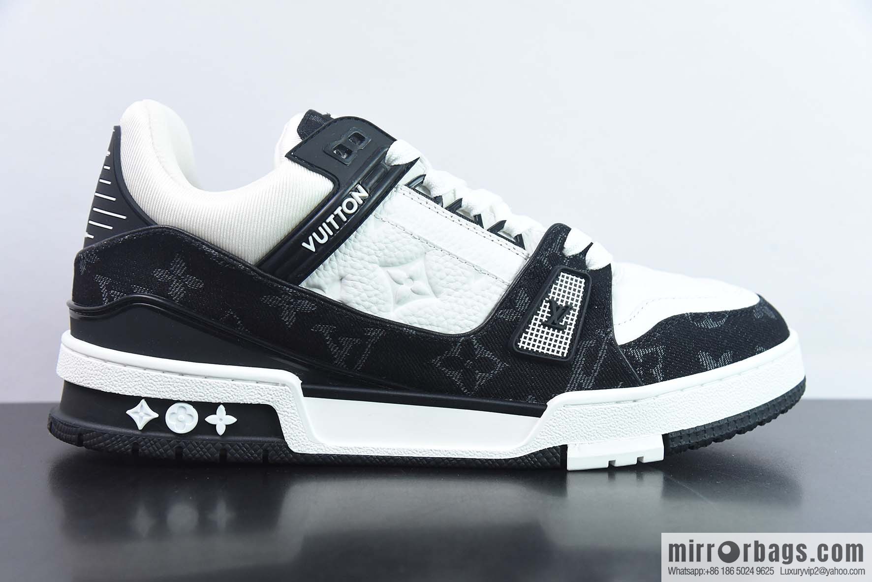 LV/Louis Vuitton LV Trainer sneakers