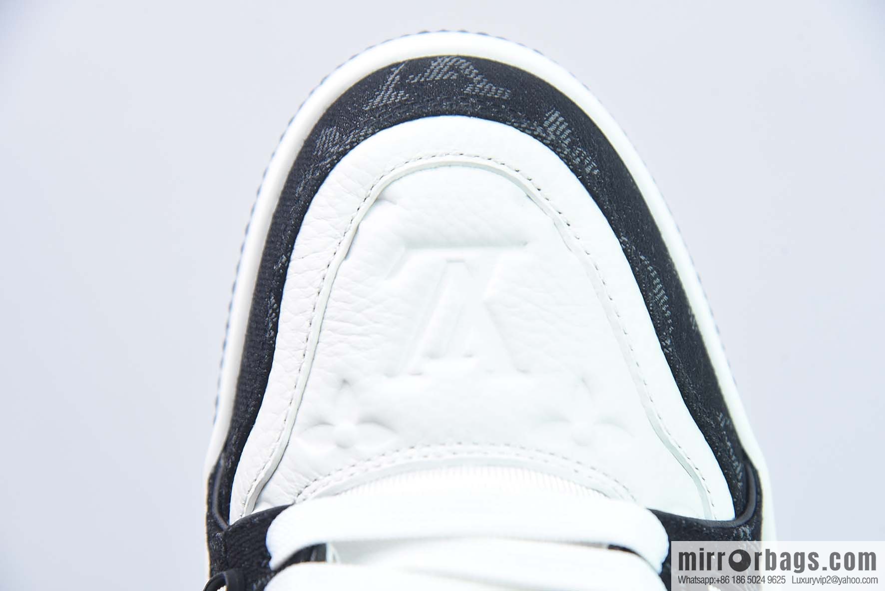 LV/Louis Vuitton LV Trainer sneakers