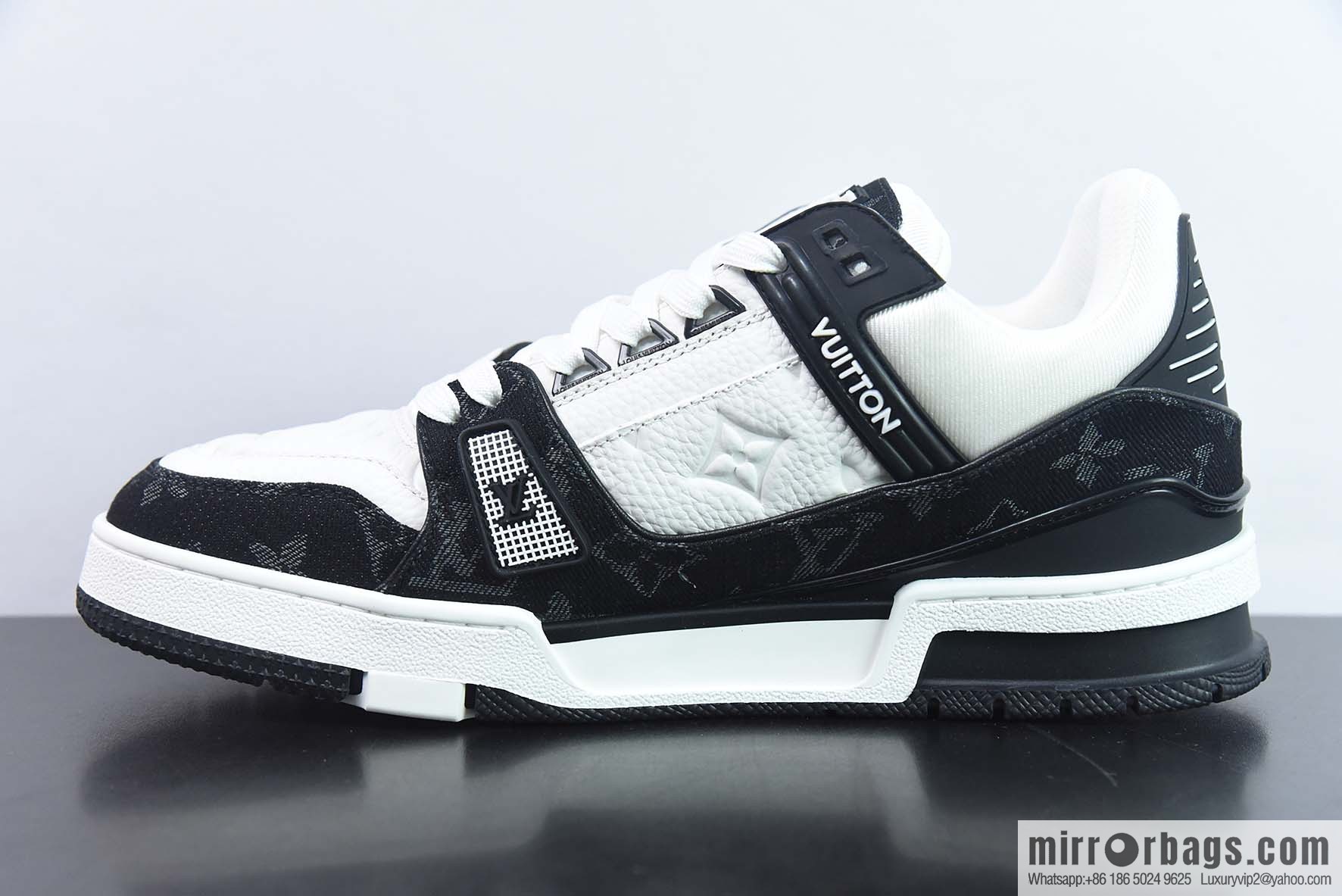 LV/Louis Vuitton LV Trainer sneakers
