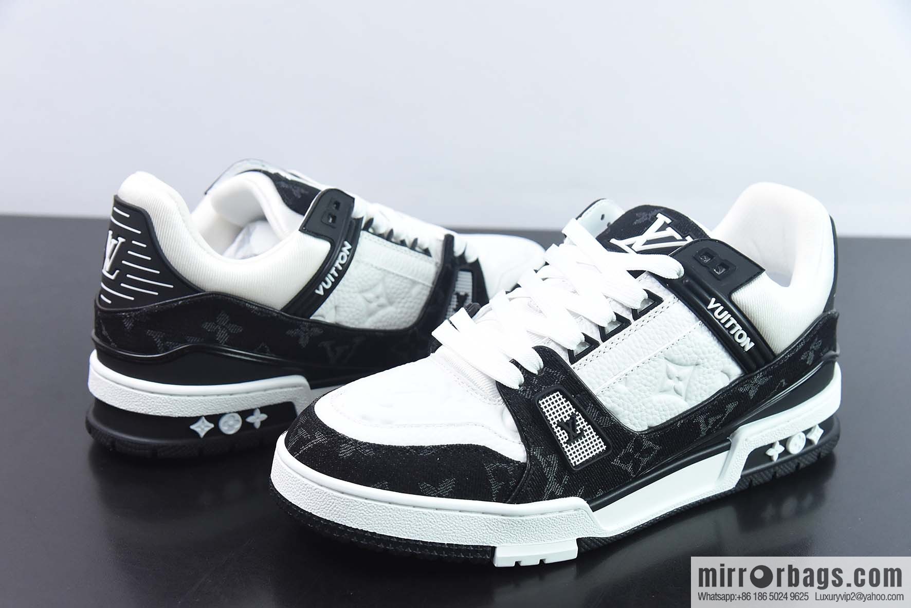 LV/Louis Vuitton LV Trainer sneakers