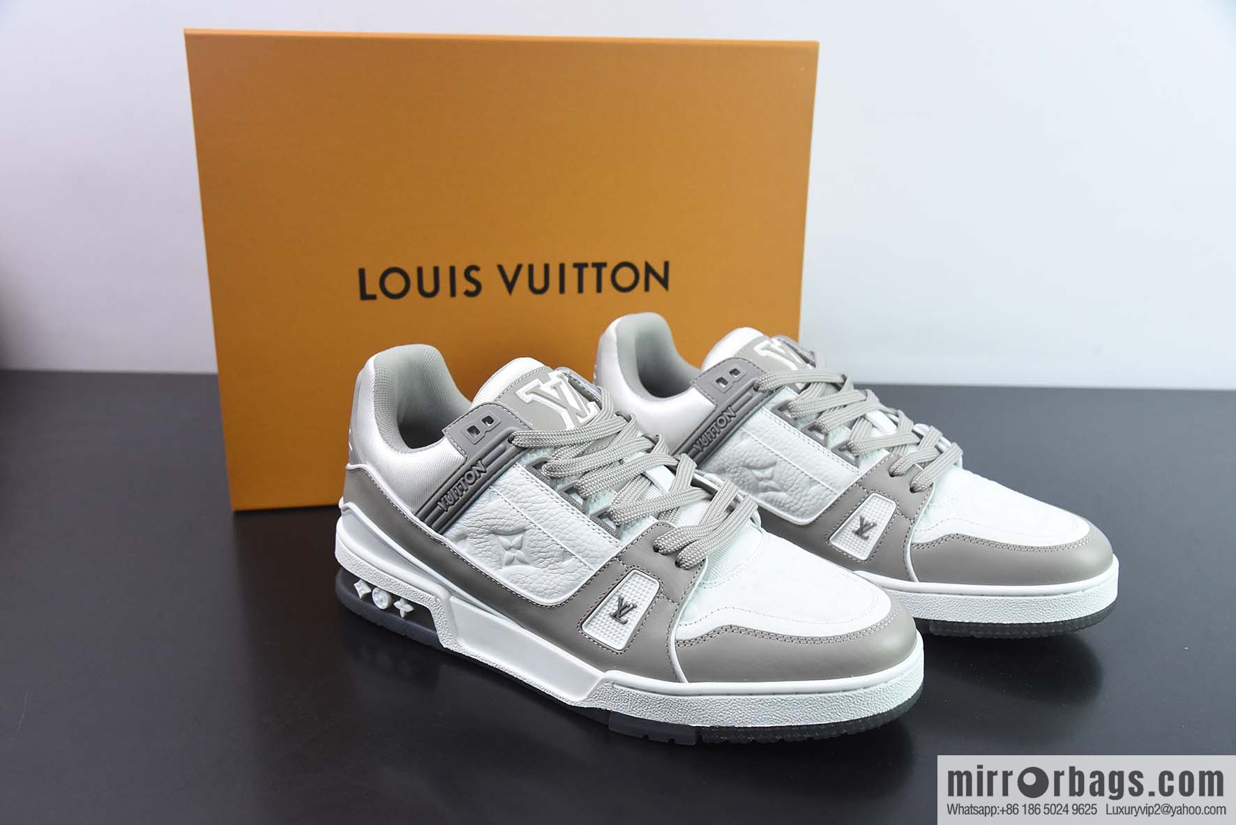 LV/Louis Vuitton LV Trainer sneakers
