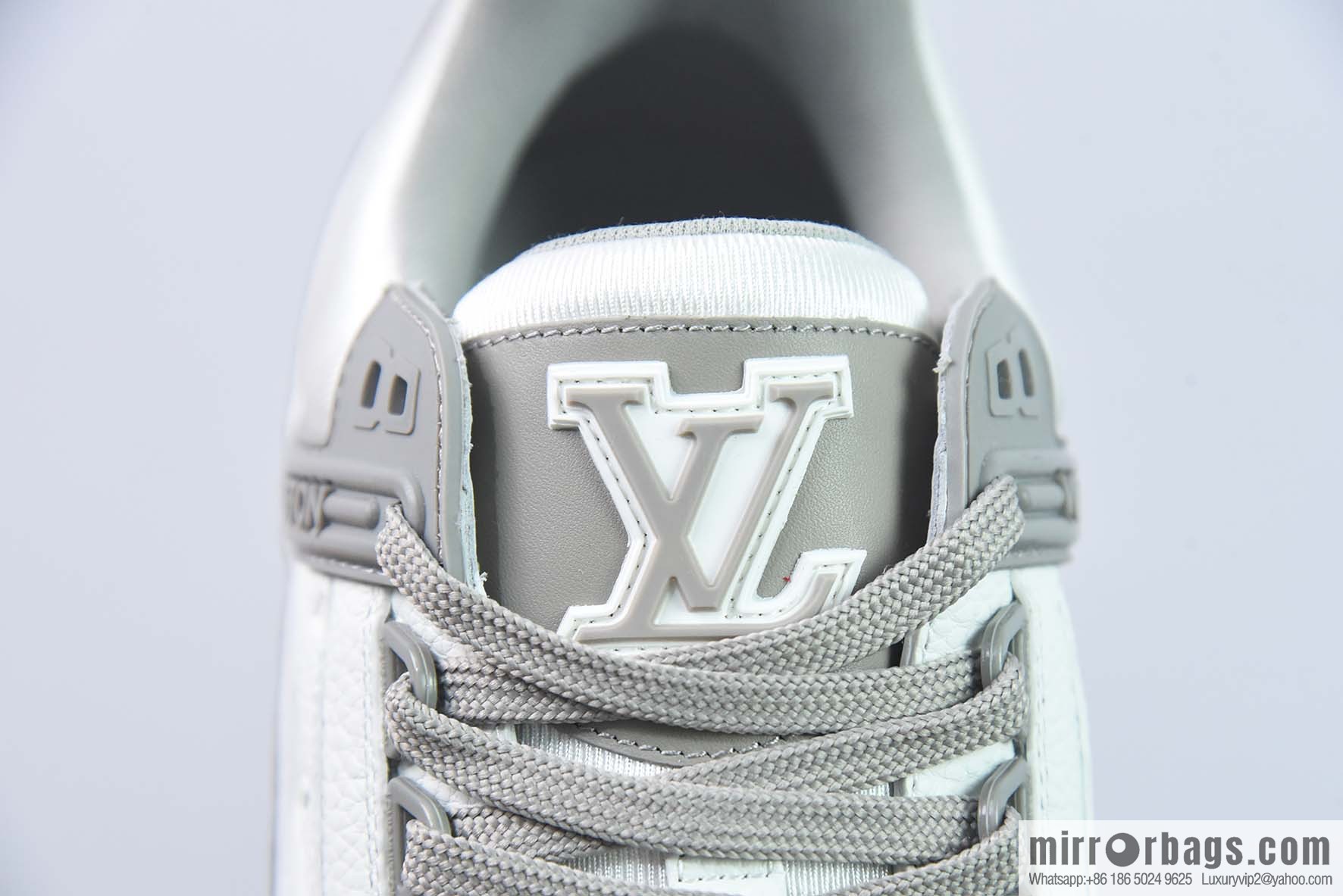 LV/Louis Vuitton LV Trainer sneakers