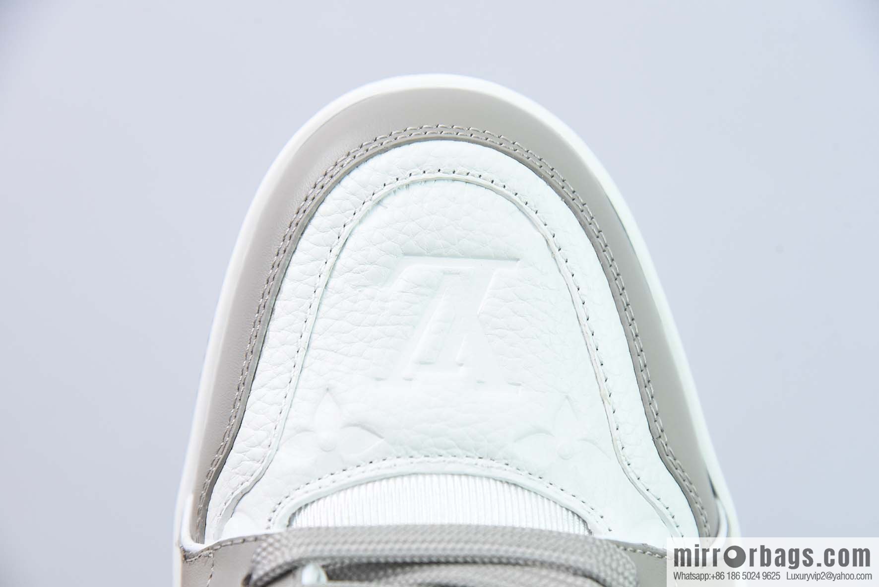 LV/Louis Vuitton LV Trainer sneakers