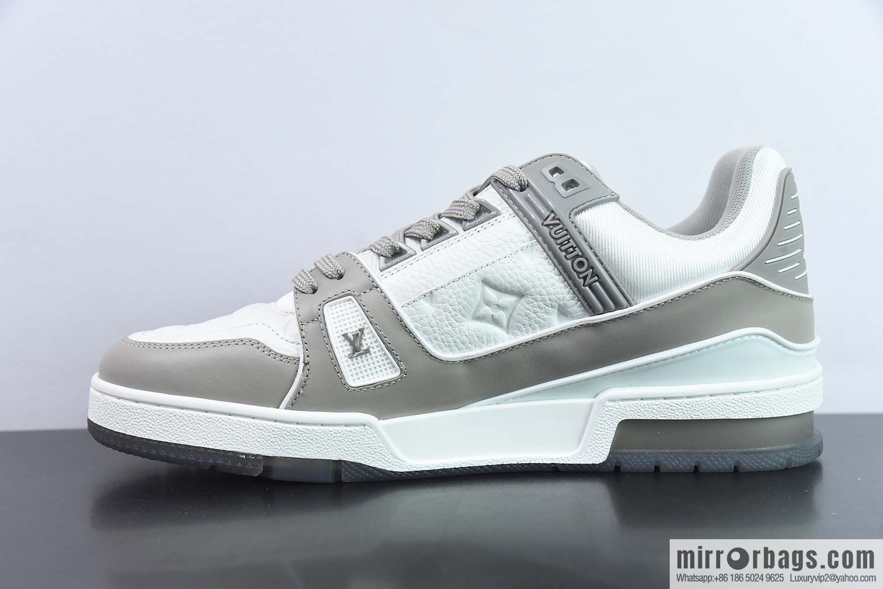 LV/Louis Vuitton LV Trainer sneakers