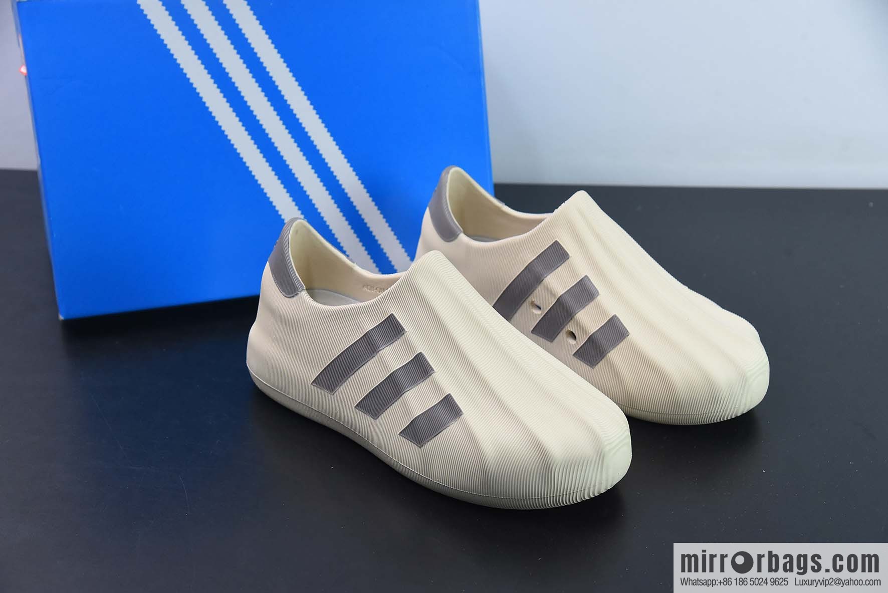 AD adiFOM Superstar shell front pedal series leisure sports duck feet shoes, tan, item number: HQ4652