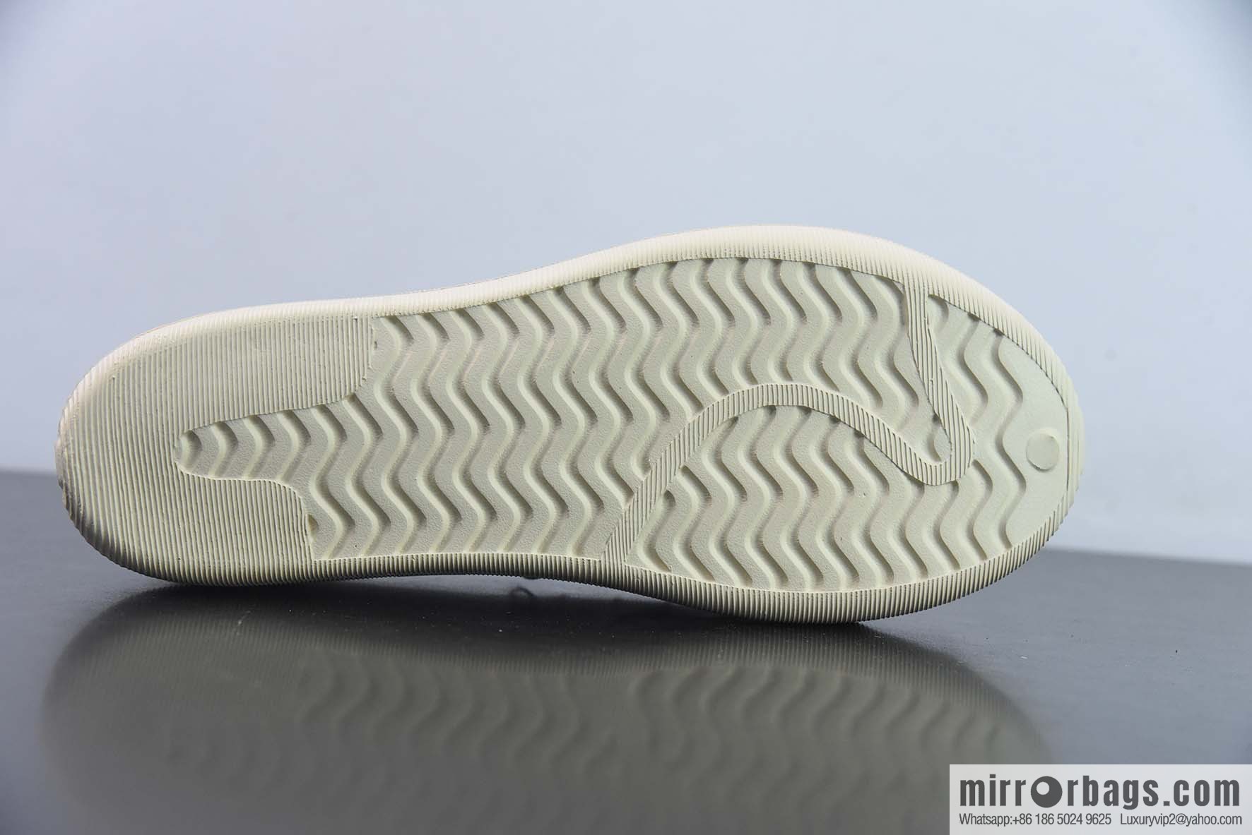 AD adiFOM Superstar shell front pedal series leisure sports duck feet shoes, tan, item number: HQ4652