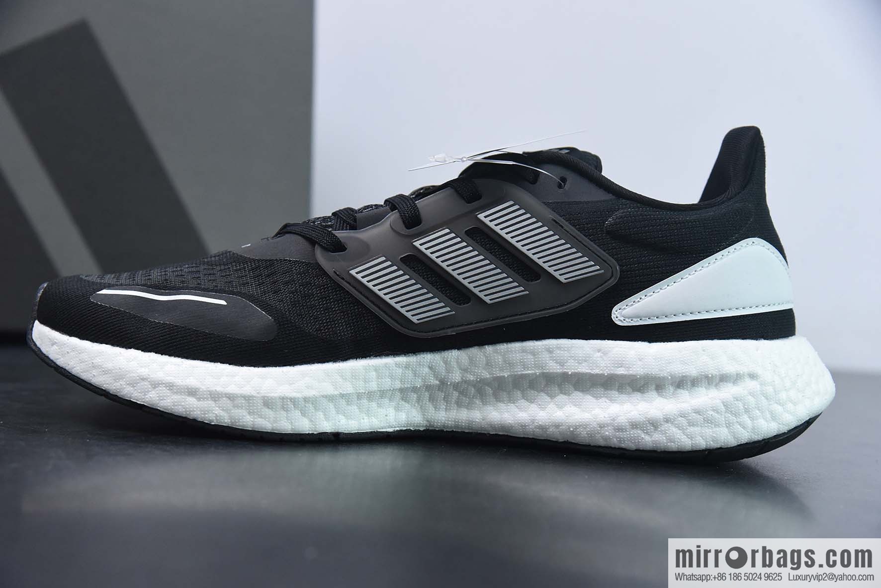 Adidas ADIDAS ultra-elastic running series PUREBOOST 22 Unisex shoes new stable perspiration shock absorption rebound non-slip durable running sneakers running shoes item number: HQ3982