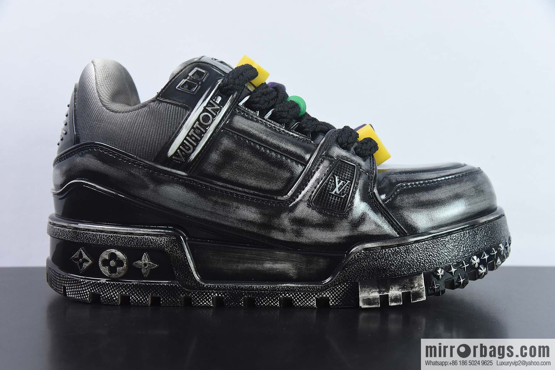 LV Louis Vuitton Trainer Maxi series bread shoes