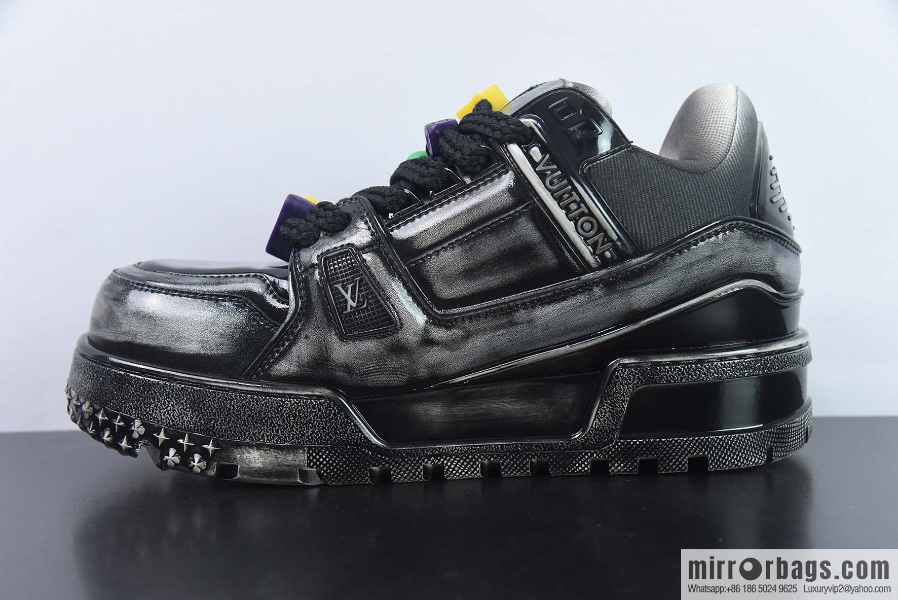 LV Louis Vuitton Trainer Maxi series bread shoes
