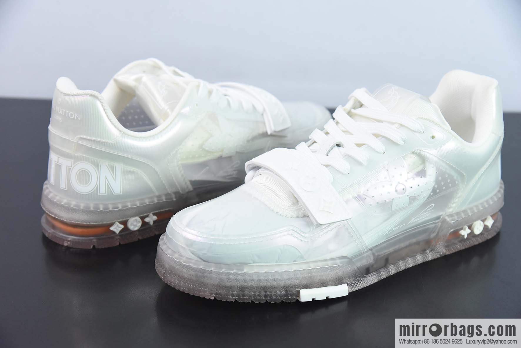 Donkey Home LV Trainer Top Version Trainer sneakers