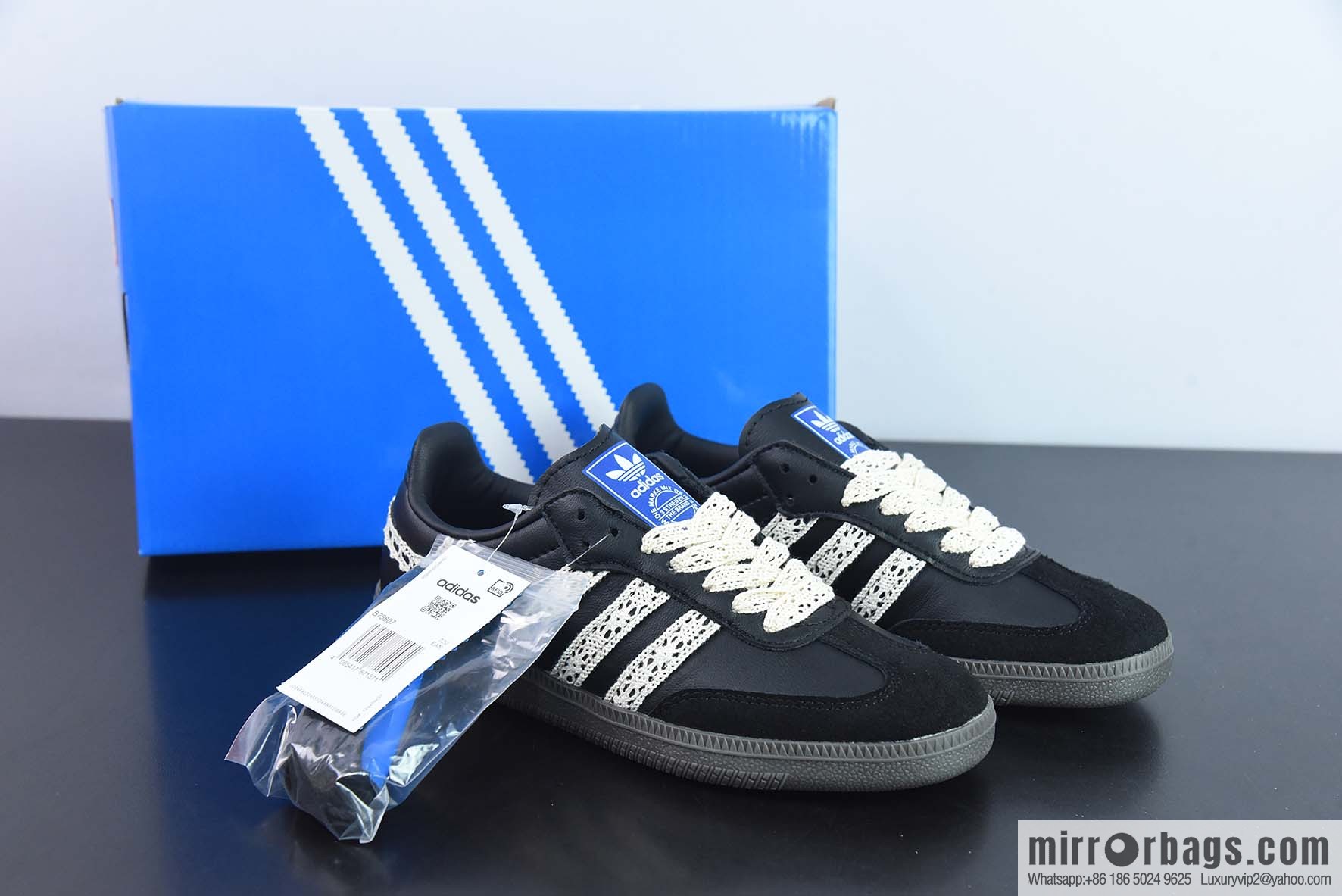 Adidas Originals Samba Adidas, Samba Series Virtue Versatile Vintage low-top board shoes lace hand-woven three bars Item number: B75807
