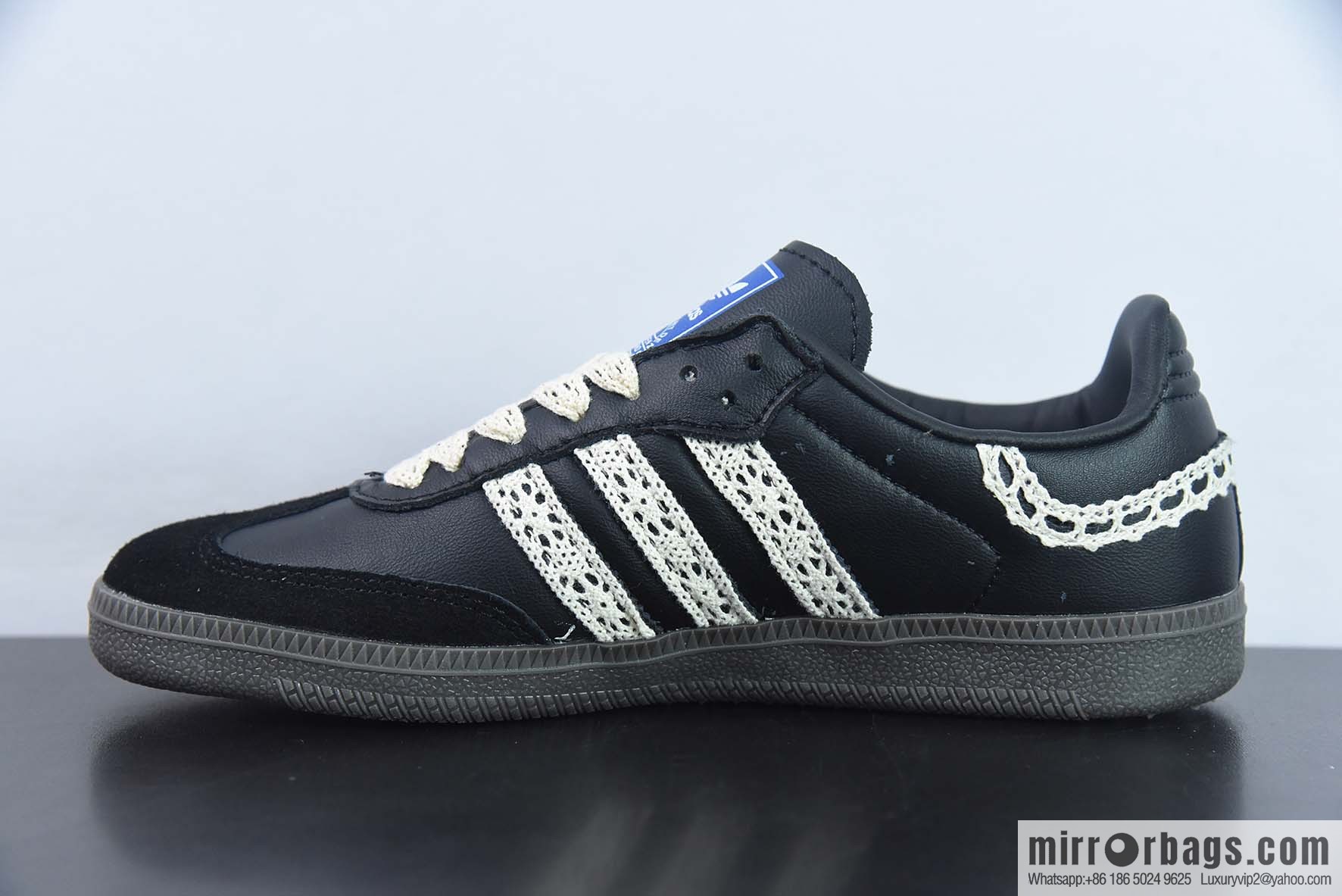Adidas Originals Samba Adidas, Samba Series Virtue Versatile Vintage low-top board shoes lace hand-woven three bars Item number: B75807