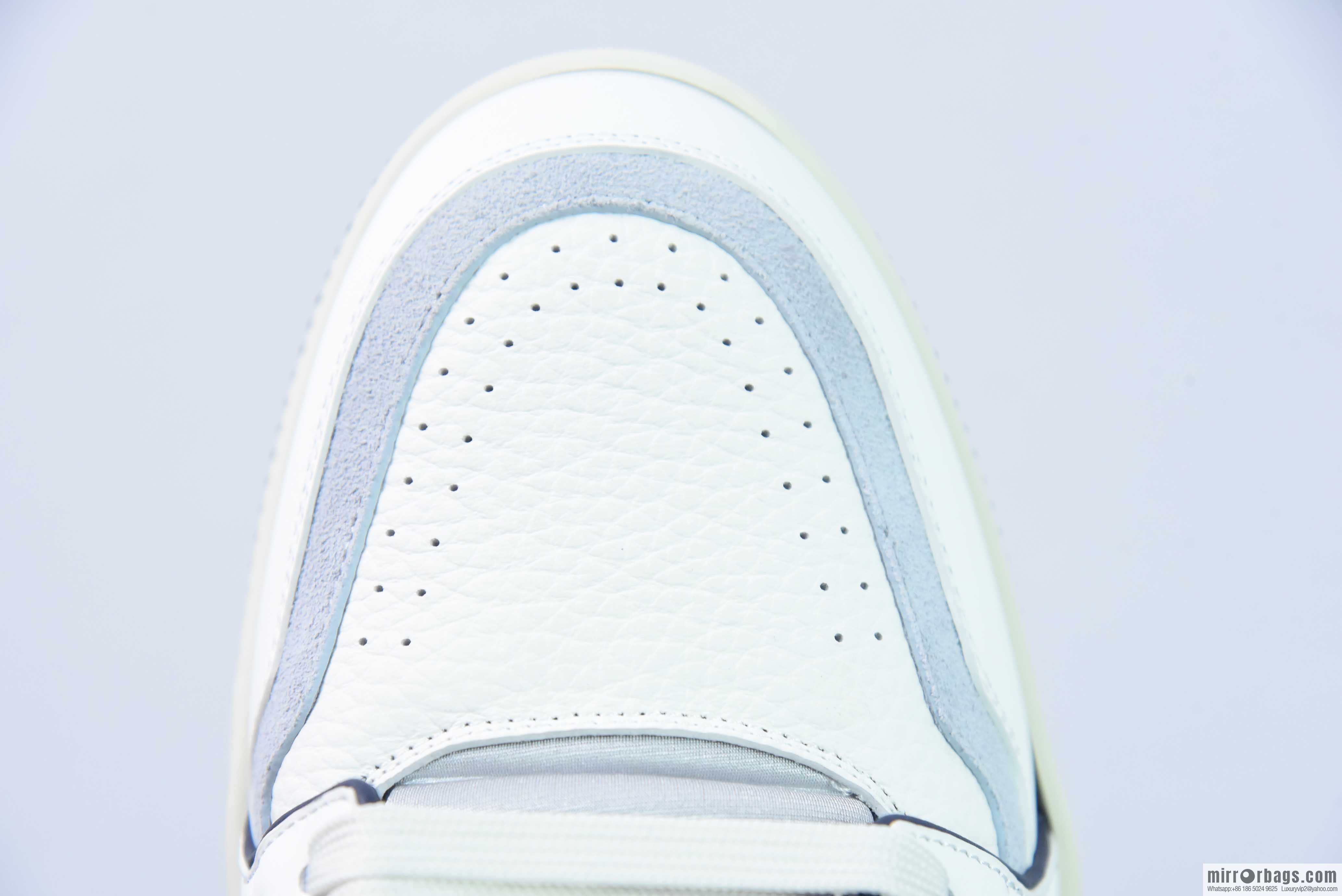 LV Louis Vuitton Louis Vuitton Trainer Sneaker Low Top Vintage Leisure Sports Culture Versatile Basketball Board Shoes