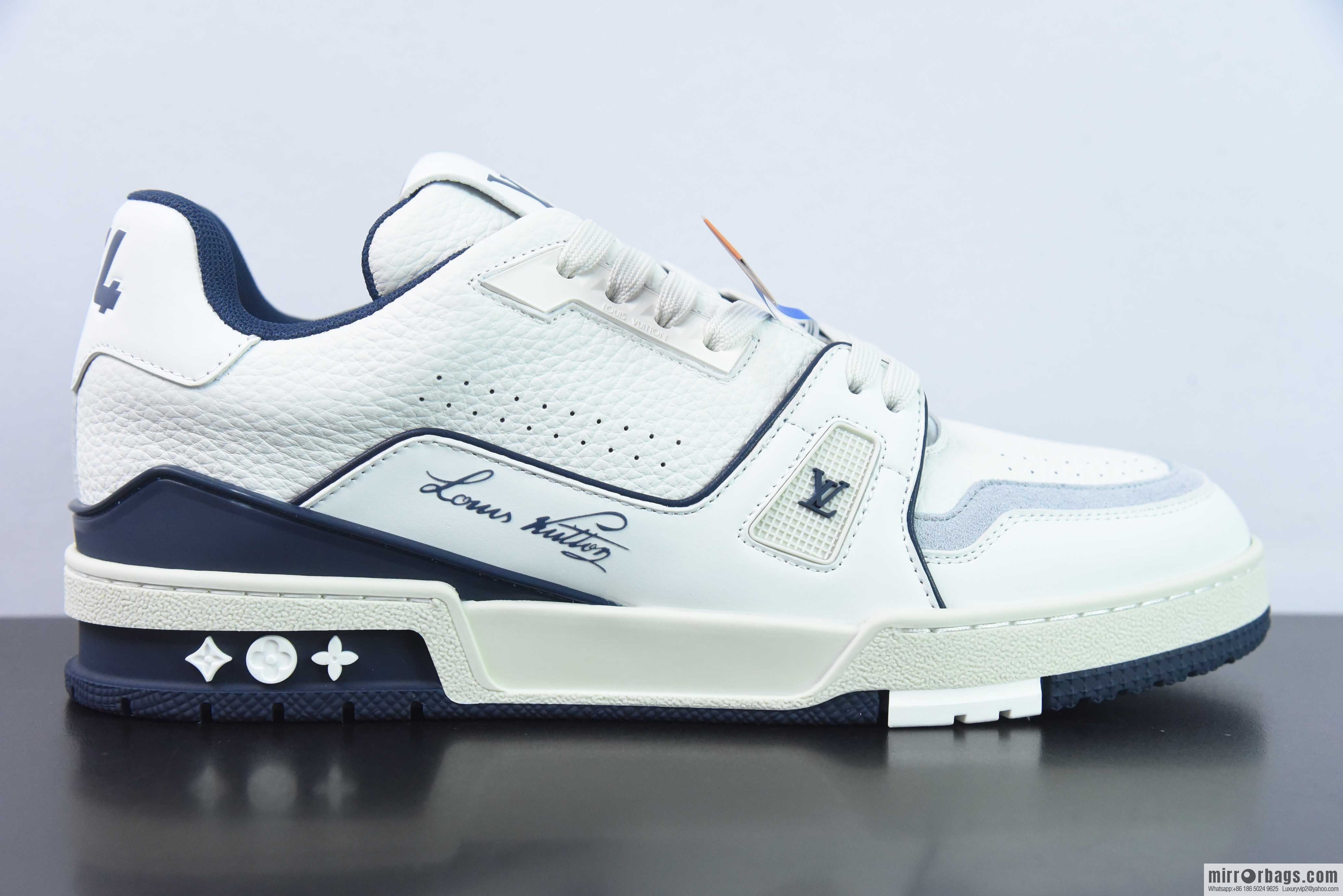 LV Louis Vuitton Louis Vuitton Trainer Sneaker Low Top Vintage Leisure Sports Culture Versatile Basketball Board Shoes