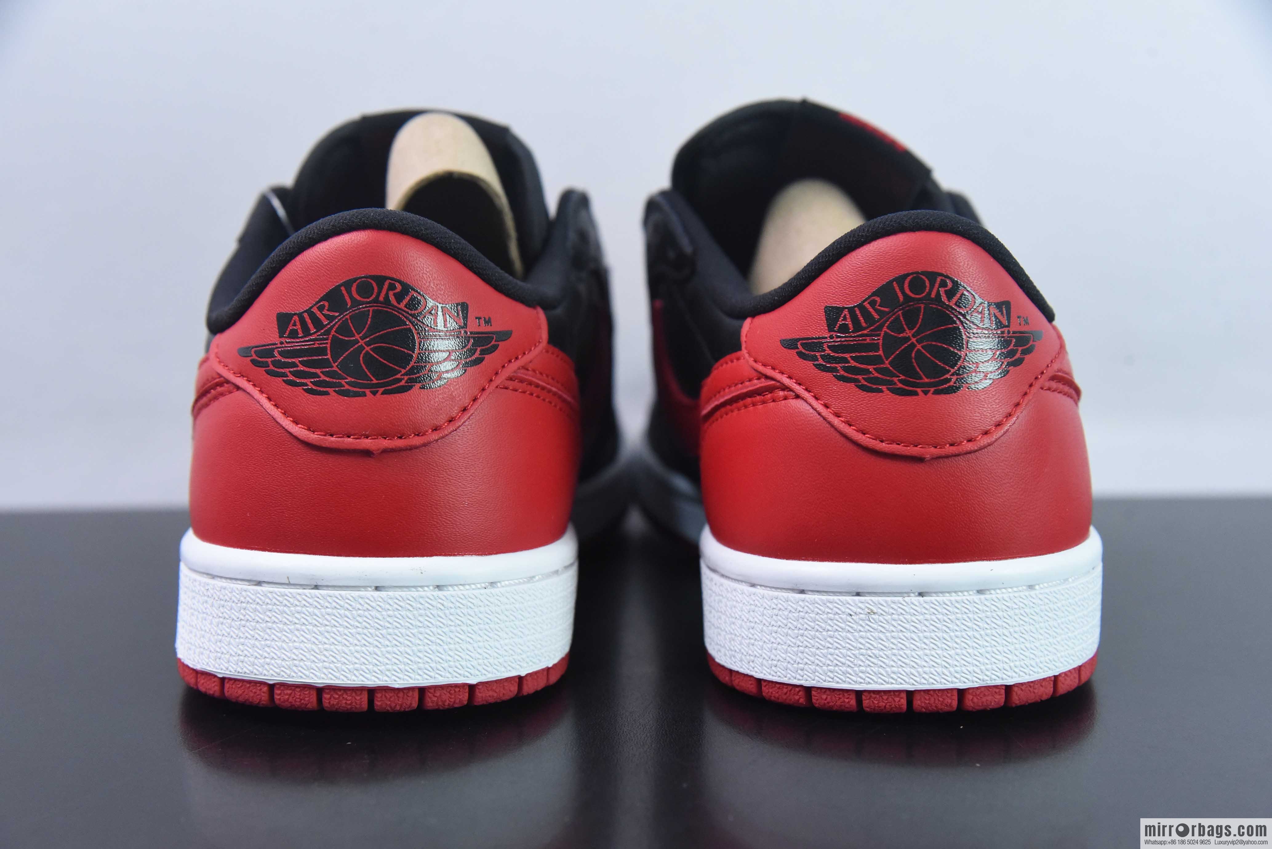 Air Jordan AJ1 Retro Low OG low top, black and red are prohibited, item number: 705329-001