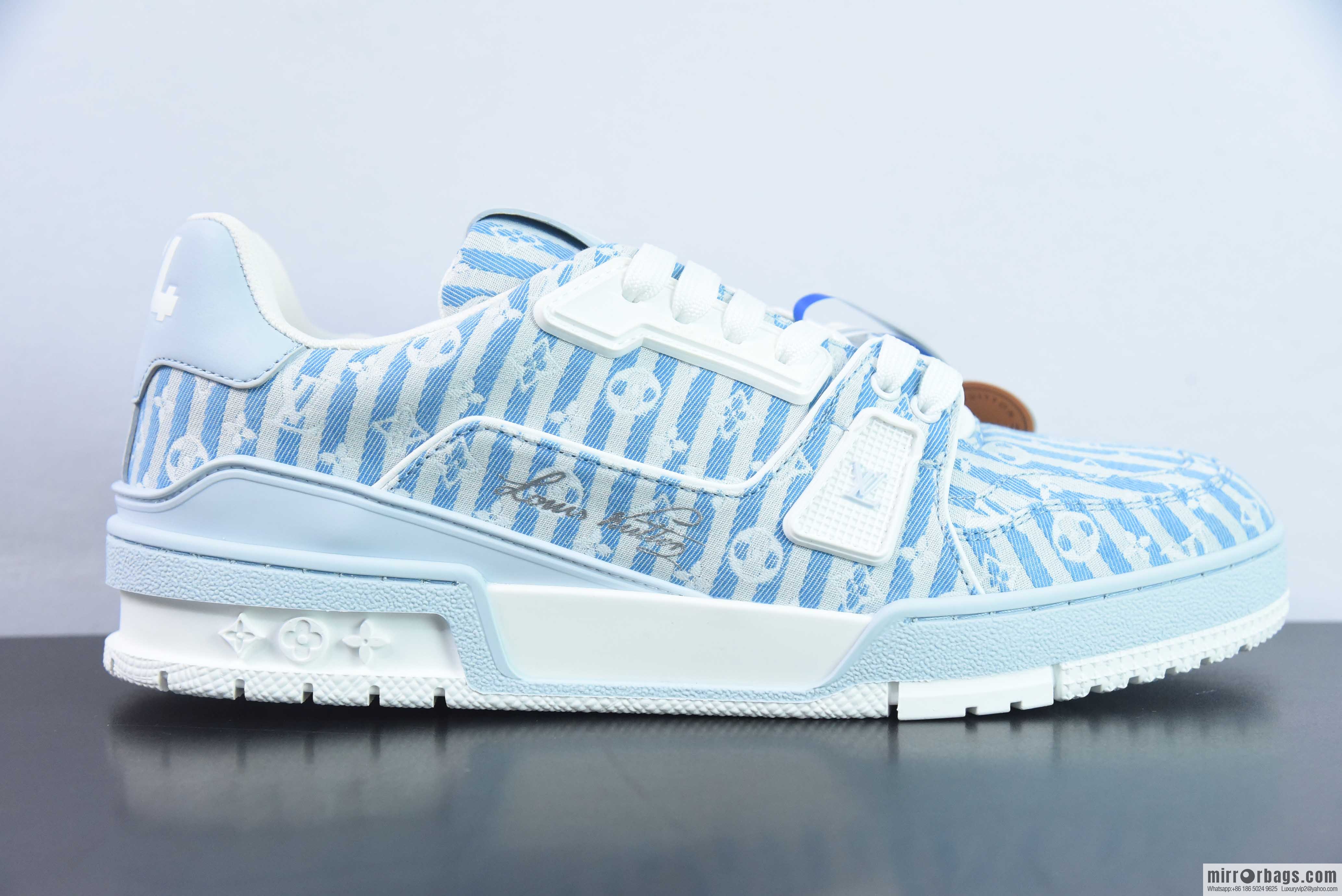 LV Louis Vuitton Louis Vuitton Trainer Sneaker Low Top Vintage Leisure Sports Culture Versatile Basketball Board Shoes