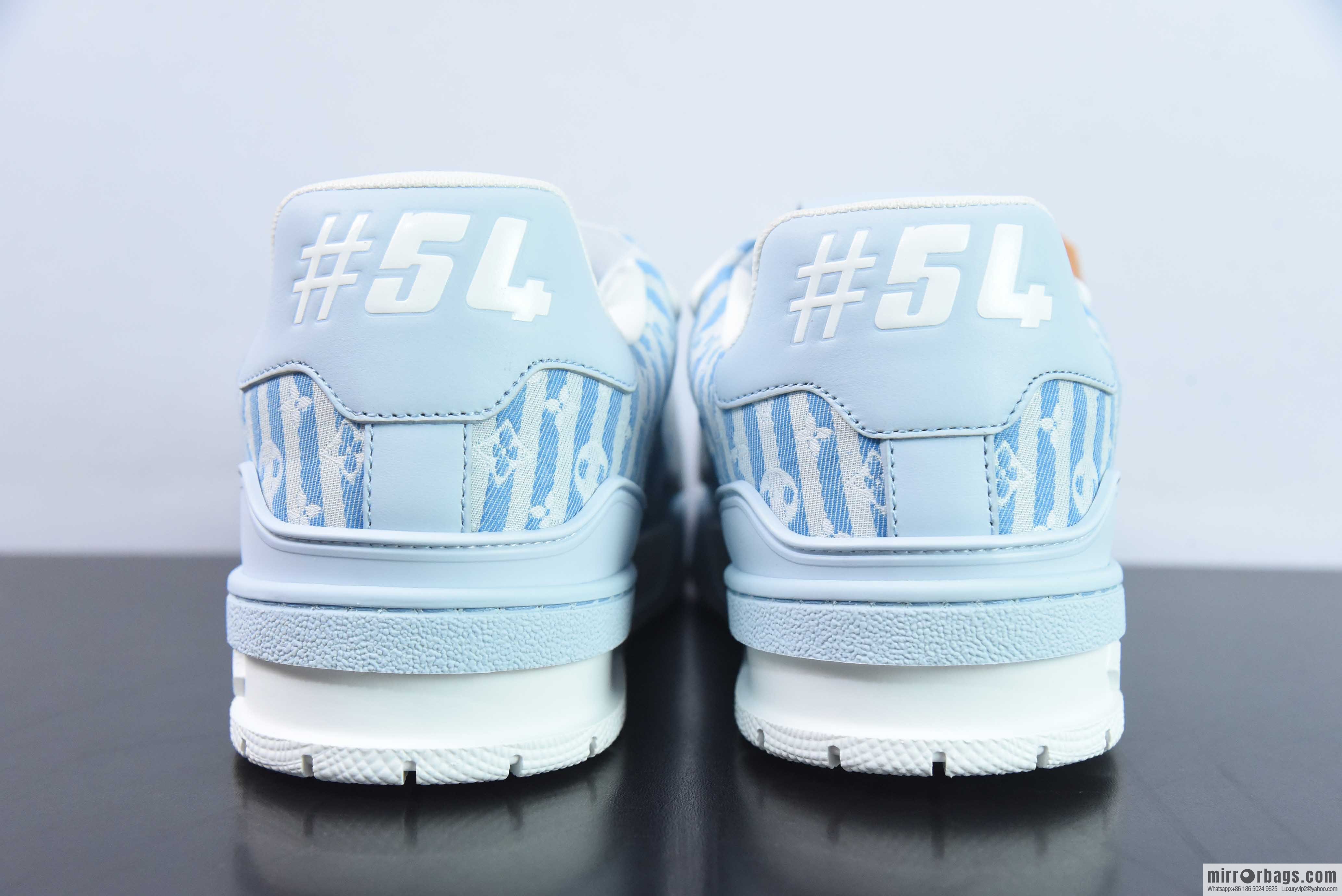 LV Louis Vuitton Louis Vuitton Trainer Sneaker Low Top Vintage Leisure Sports Culture Versatile Basketball Board Shoes