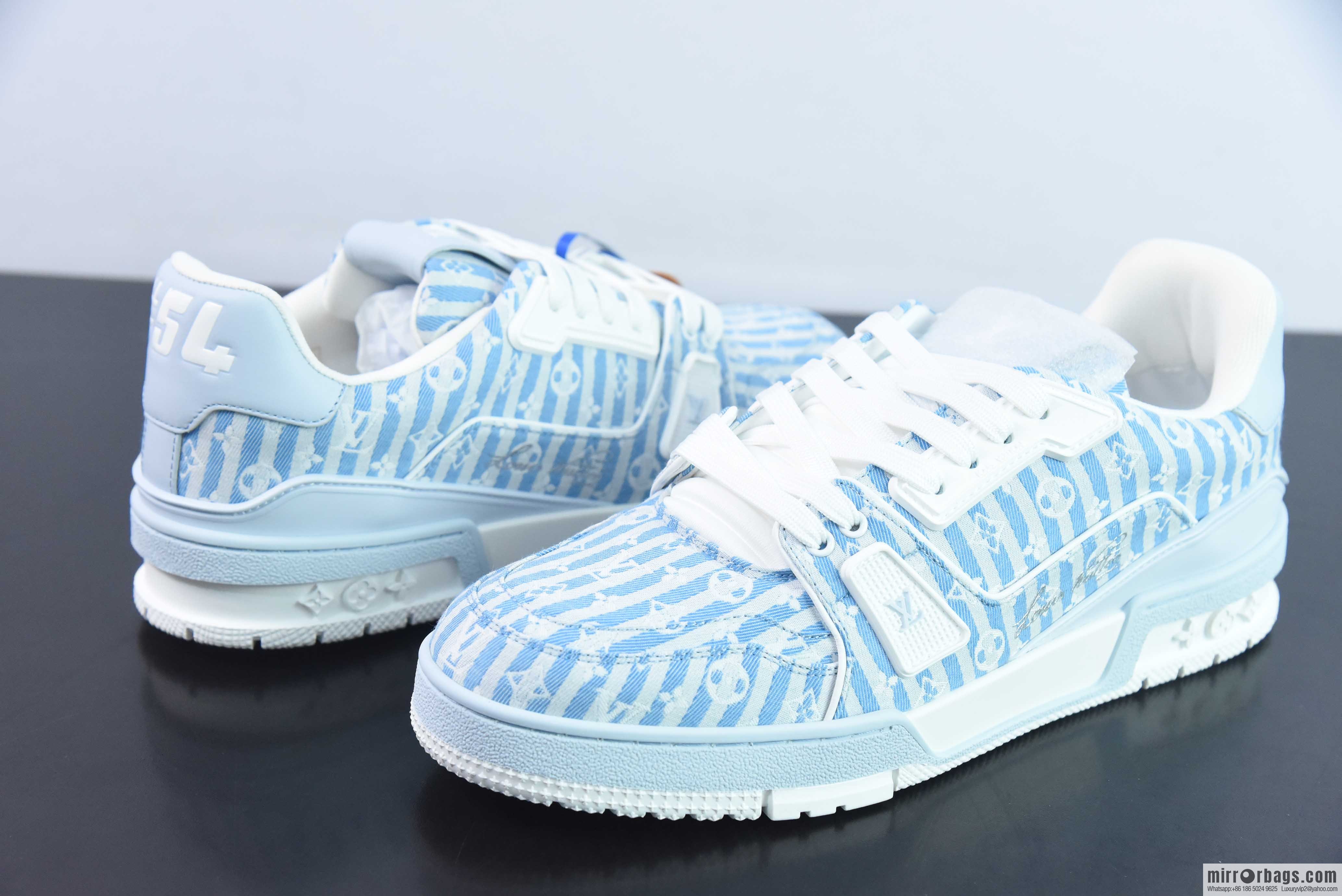 LV Louis Vuitton Louis Vuitton Trainer Sneaker Low Top Vintage Leisure Sports Culture Versatile Basketball Board Shoes