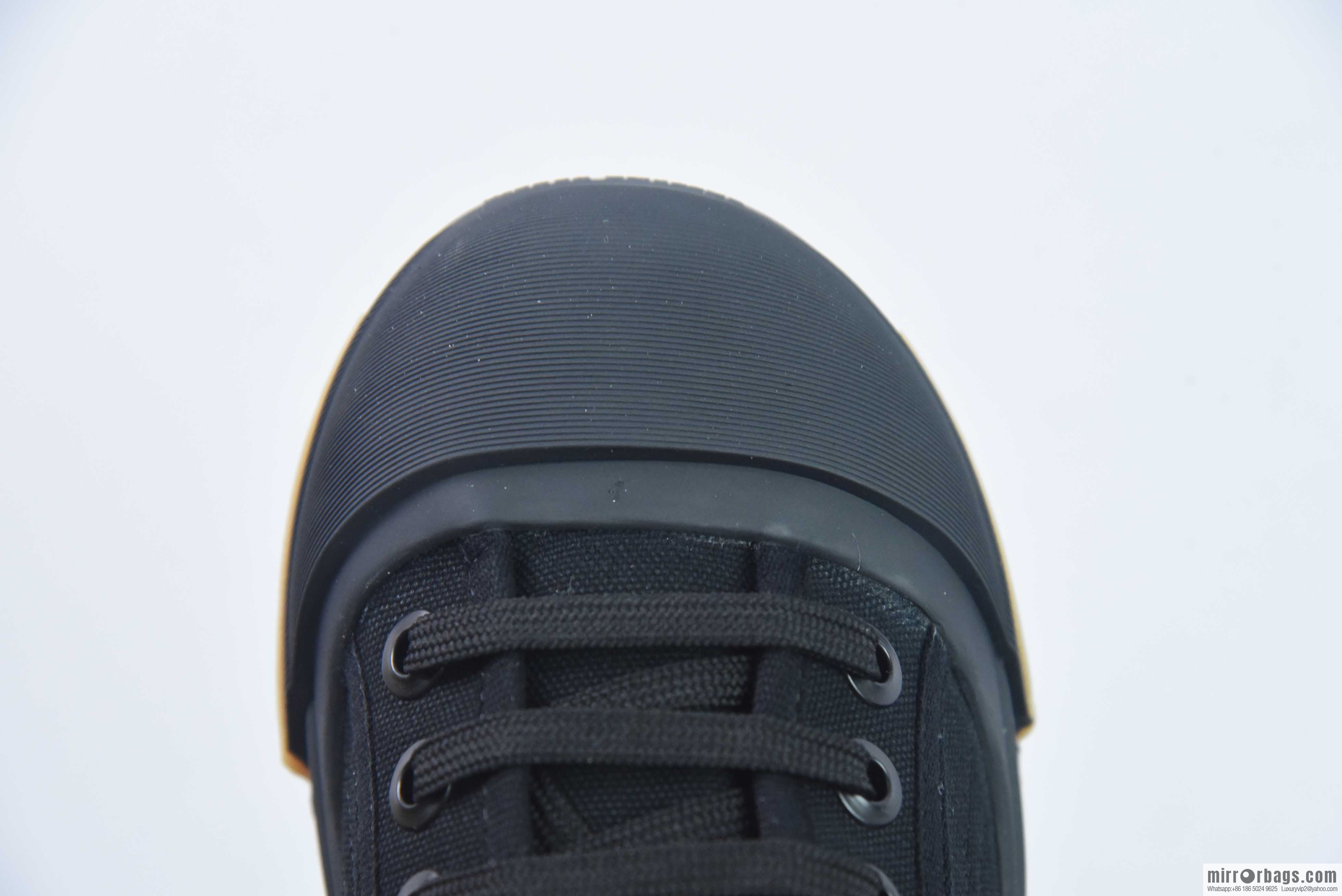 Bottega Veneta 2023ss new round head shoes Bodie home BV latest IVULCAN series His & Hers casual sneakers