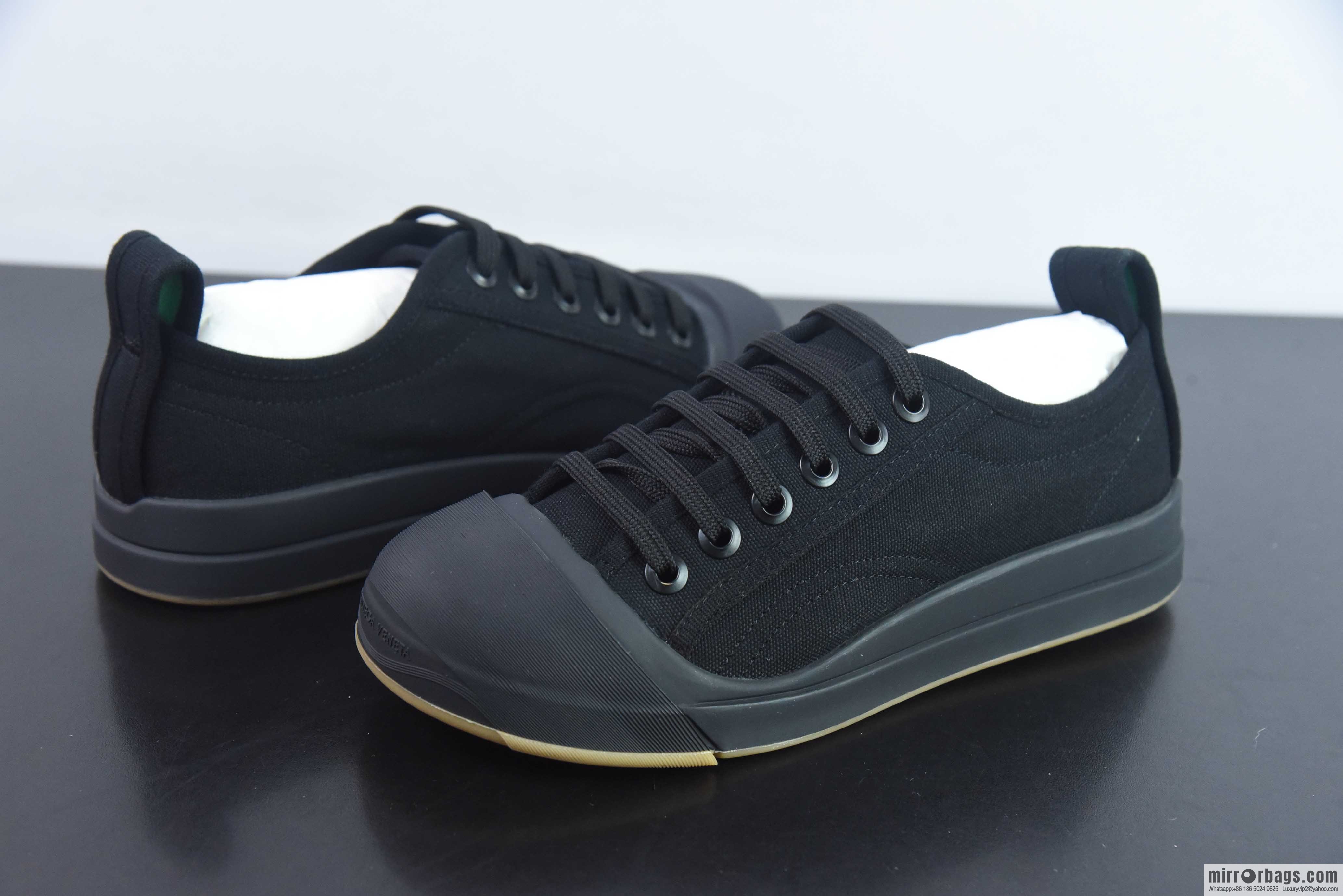 Bottega Veneta 2023ss new round head shoes Bodie home BV latest IVULCAN series His & Hers casual sneakers