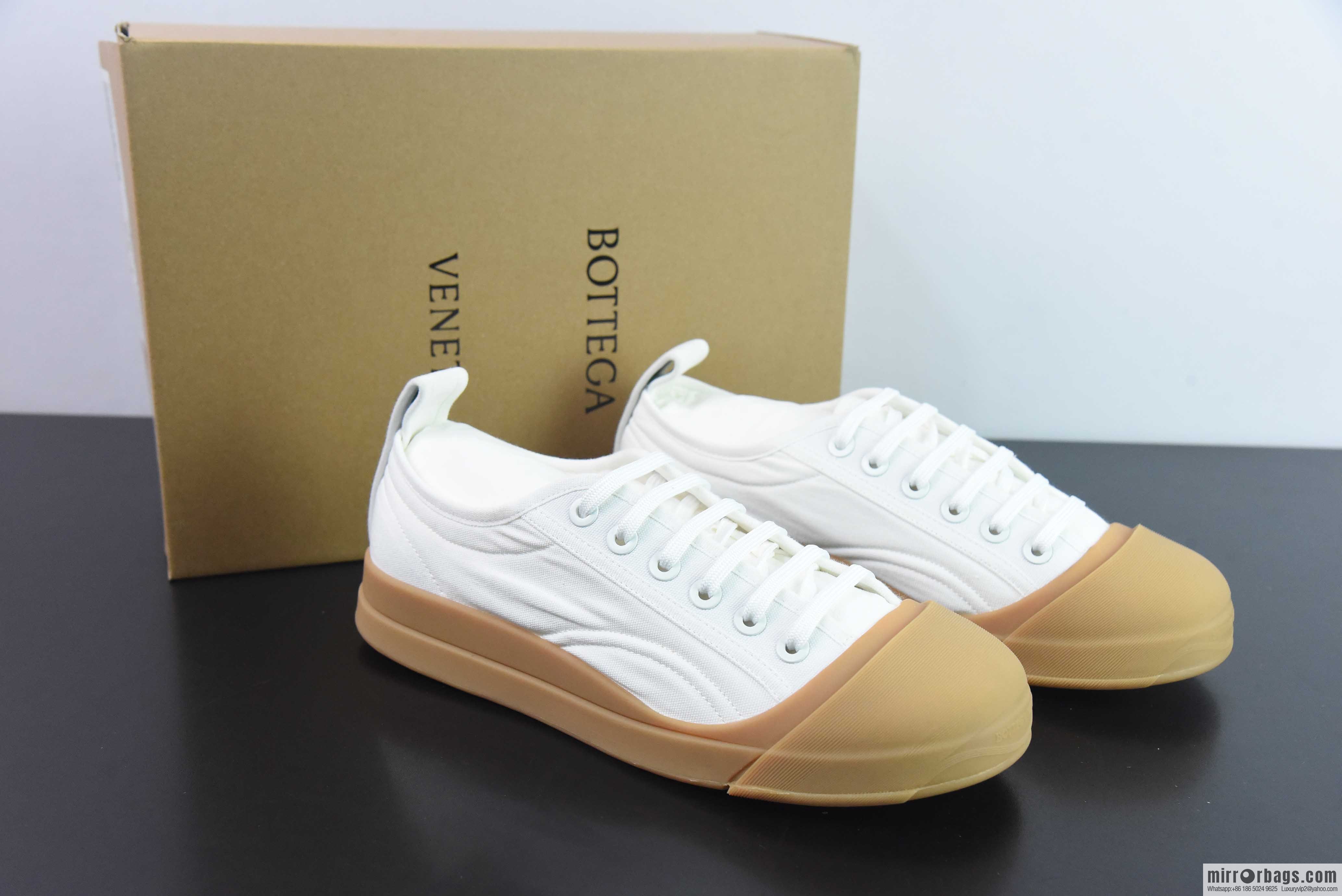 Bottega Veneta 2023ss new round head shoes Bodie home BV latest IVULCAN series His & Hers casual sneakers