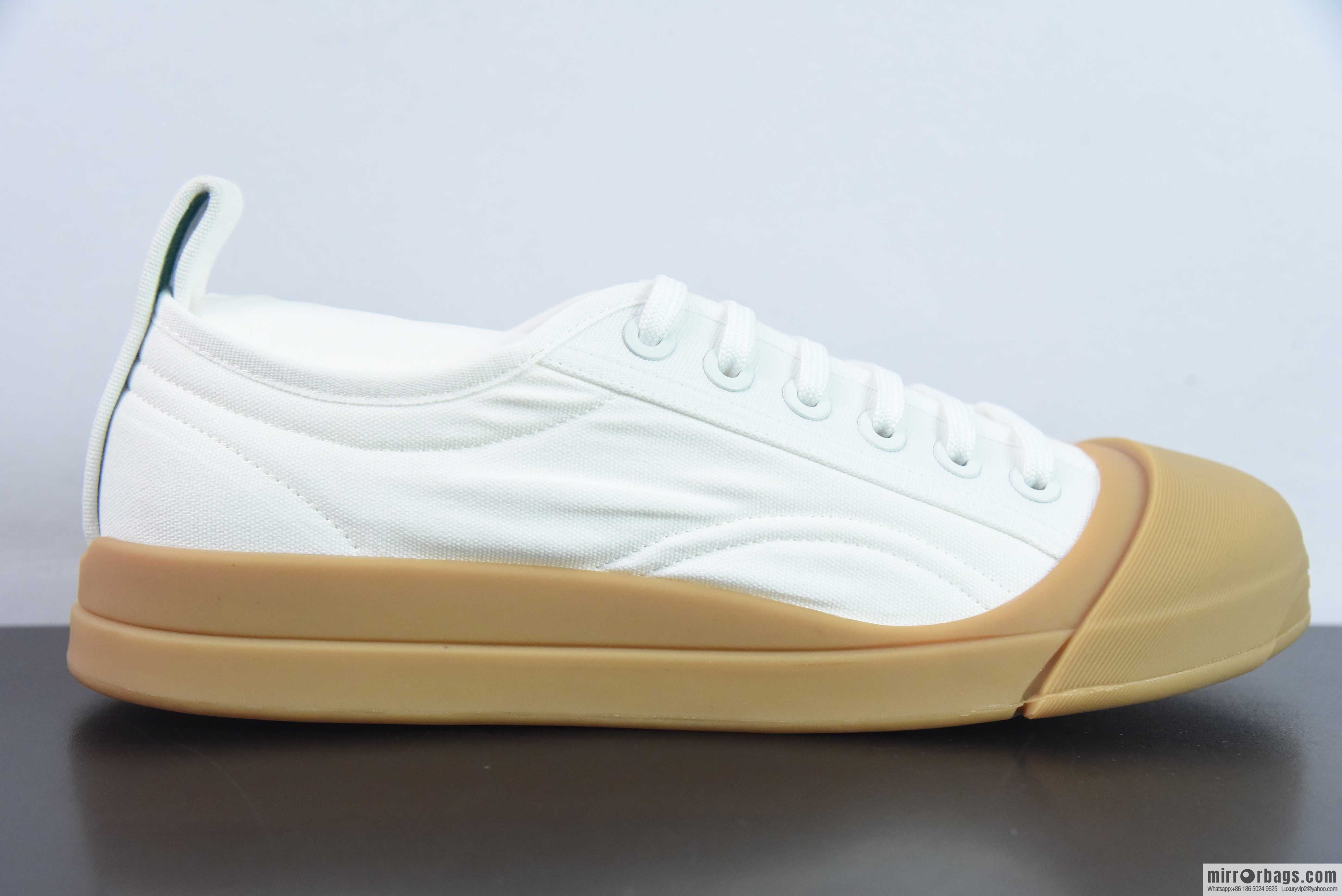 Bottega Veneta 2023ss new round head shoes Bodie home BV latest IVULCAN series His & Hers casual sneakers