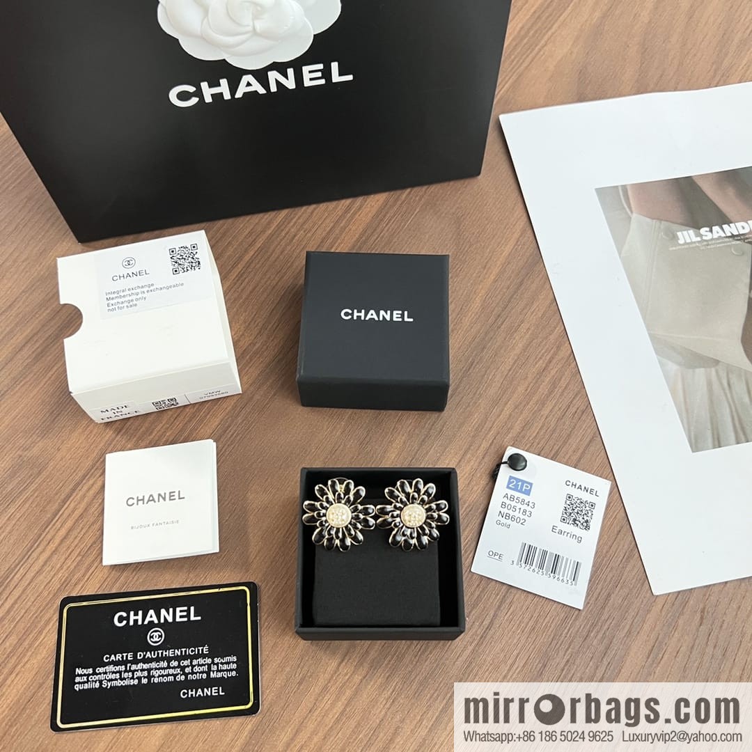 New ☑️ CHANEL Chanel c1 double c black camellia stud earrings