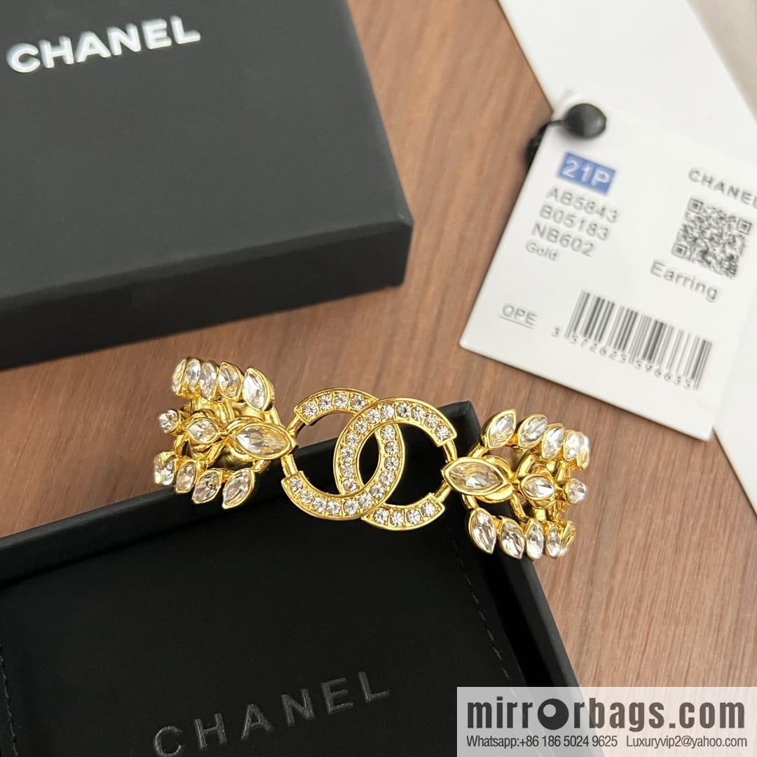 New ☑️ CHANEL Chanel gold double c wheat ear horse eye opening bracelet bracelet