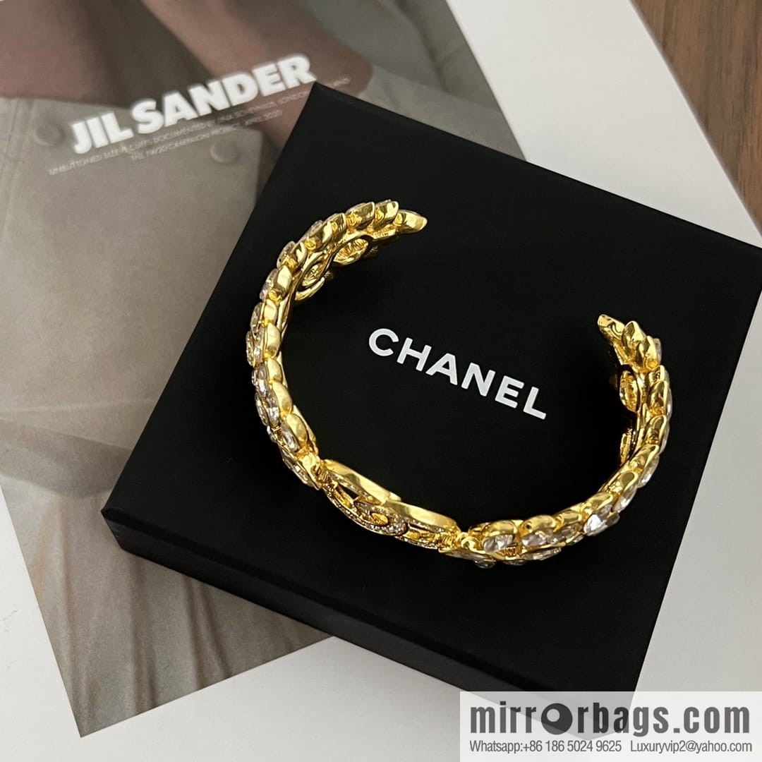 New ☑️ CHANEL Chanel gold double c wheat ear horse eye opening bracelet bracelet