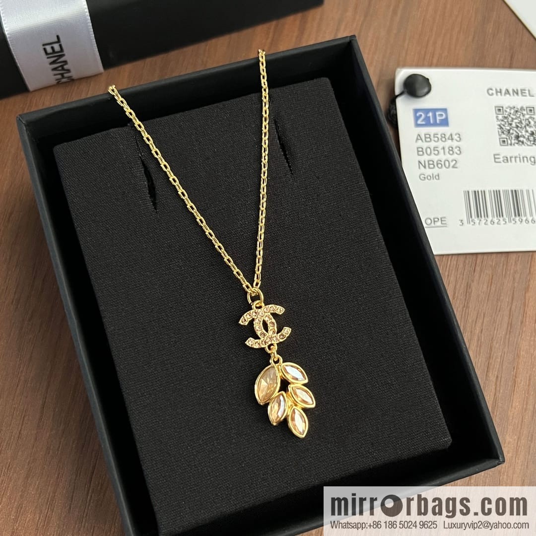 New ☑️ CHANEL Chanel double c wheat ear gold leaf necklace