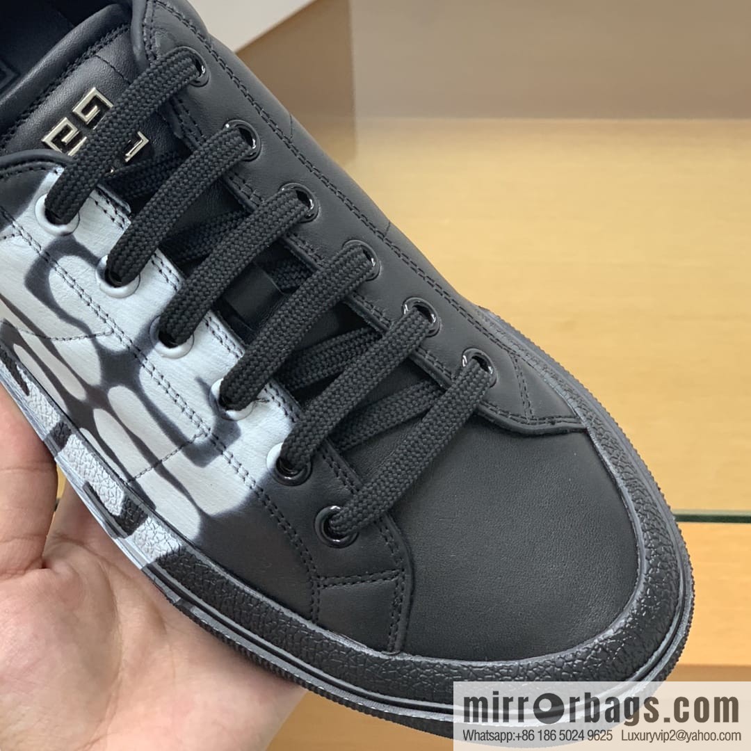 GIVENCHY Givenchy, new men's Casual Shoes made of leather