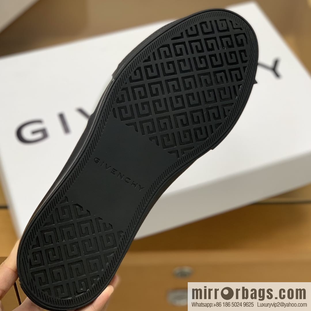 GIVENCHY Givenchy, new men's Casual Shoes made of leather