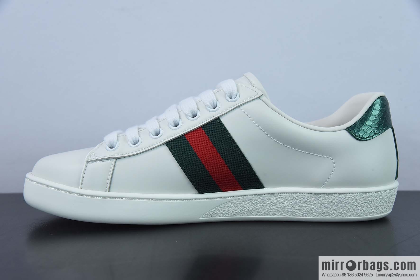 Gucci Gucci white shoes series, classic little bee low-top casual board shoes