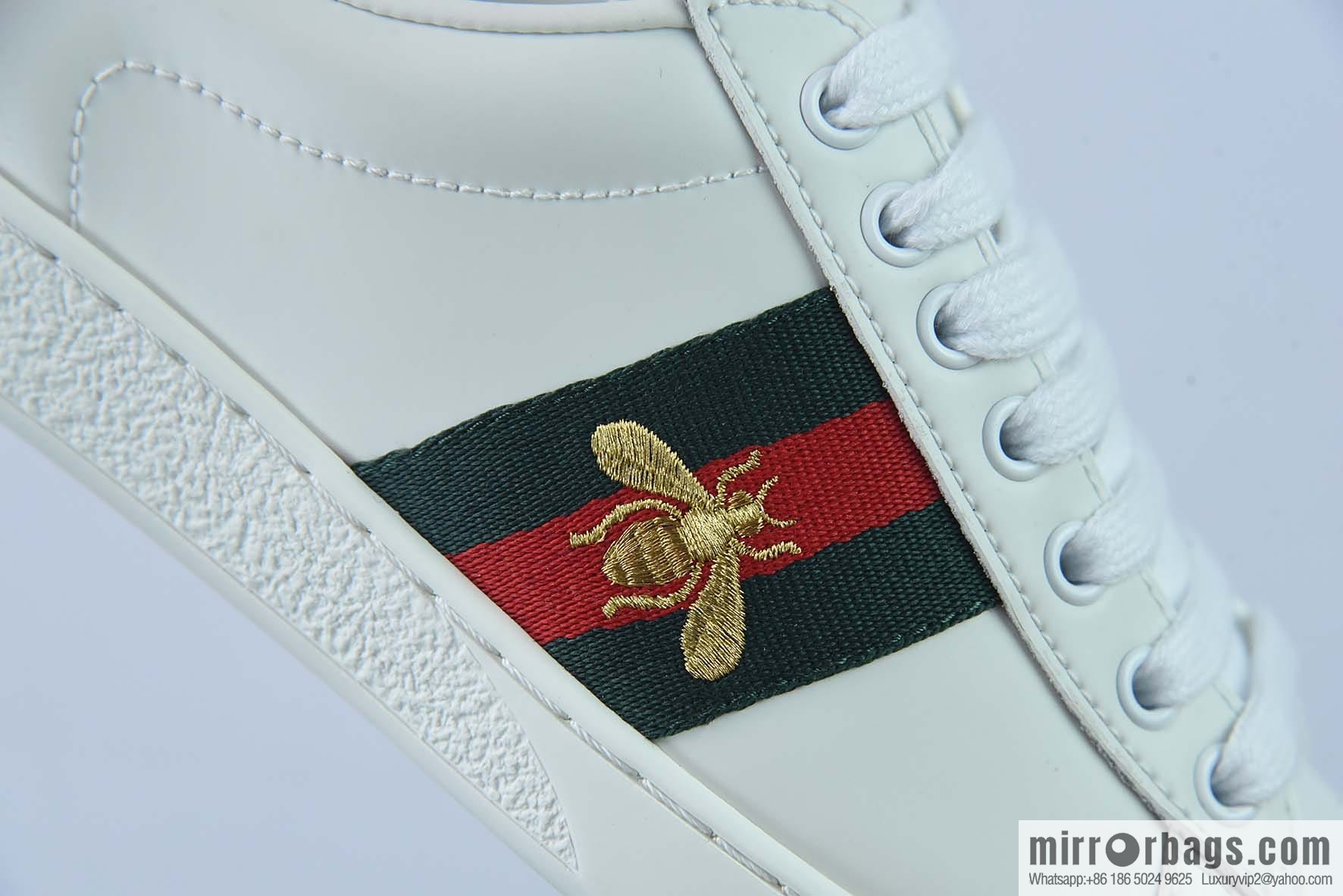 Gucci Gucci white shoes series, classic little bee low-top casual board shoes