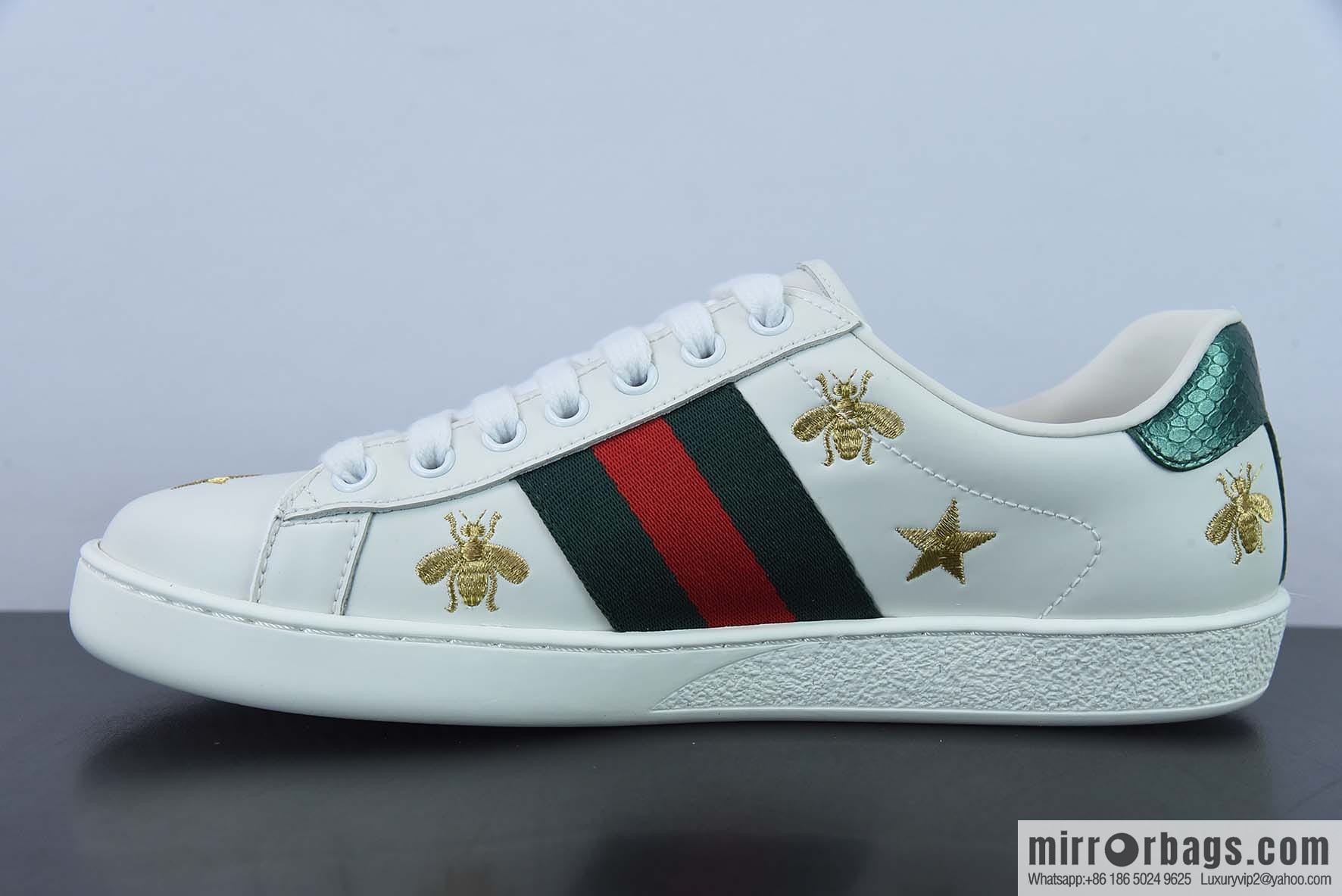 Gucci Gucci white shoes series, classic little bee low-top casual board shoes
