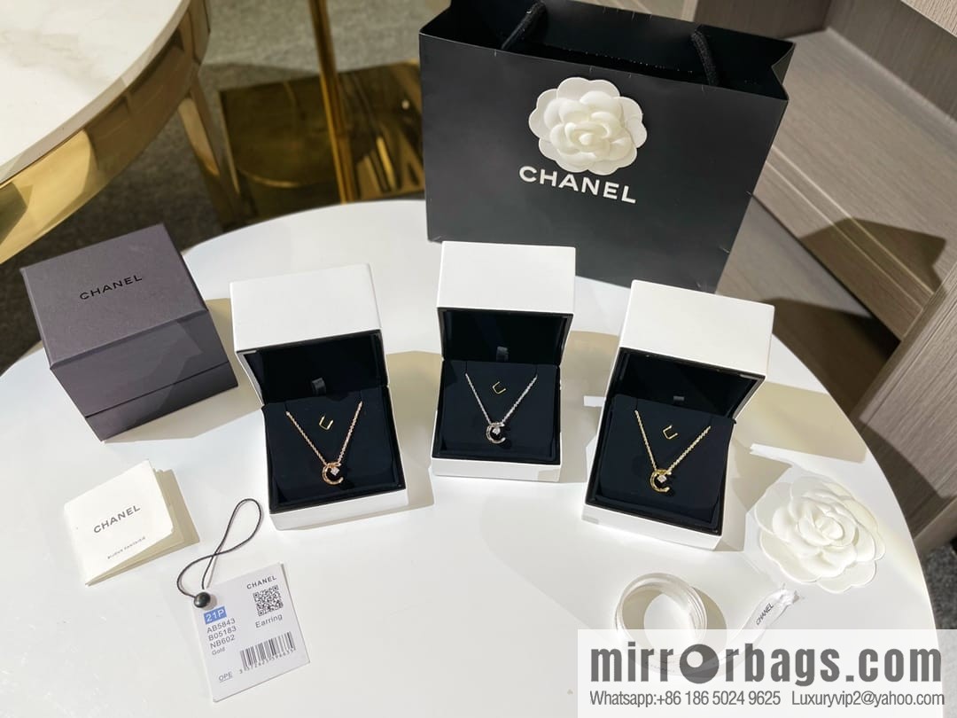 New ☑️ CHANEL Chanel 2022 coco crush series water ice moon, moon necklace