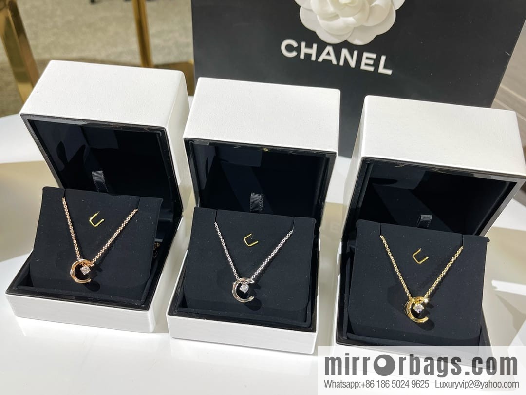 New ☑️ CHANEL Chanel 2022 coco crush series water ice moon, moon necklace