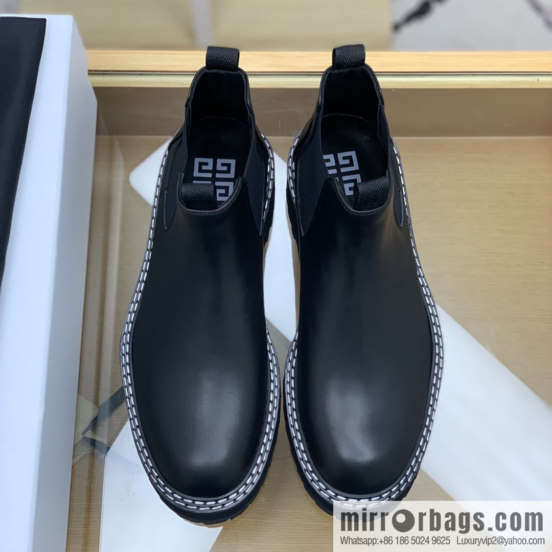 GIVENCHY Givenchy glossy leather men's Chelsea boots