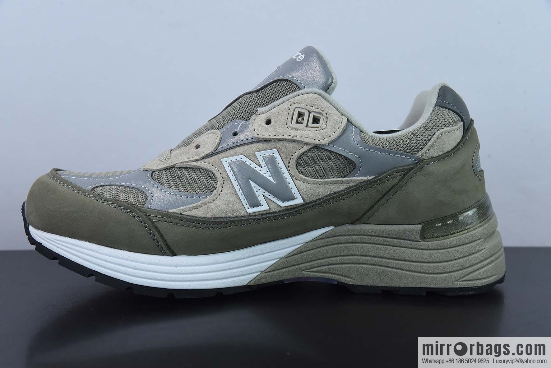 WTAPS x New Balance M992WT joint New Balance Vintage casual running shoes