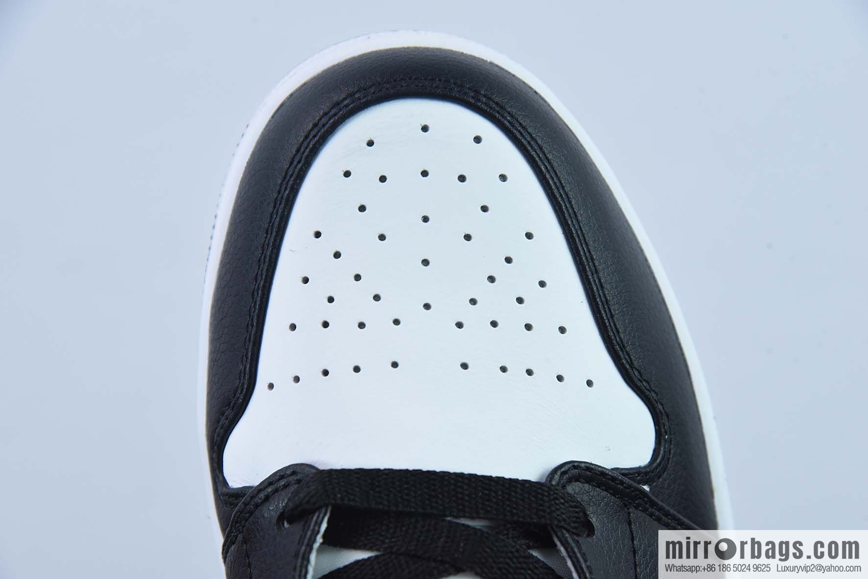 Air Jordan 1 Mid AJ1 Joe 1 prohibited from reselling black and white red, middle help basketball shoes item number: BQ6472-061