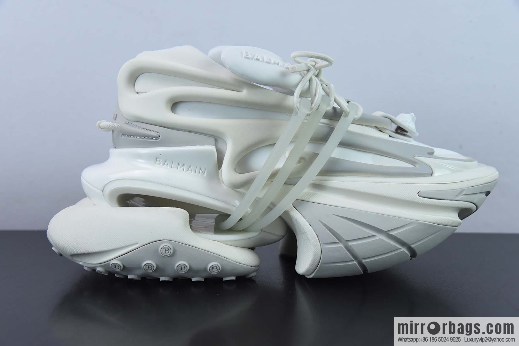 Balenciaga/Balenciaga, Balmain, Unicorn Vintage Daddy Shoes/White