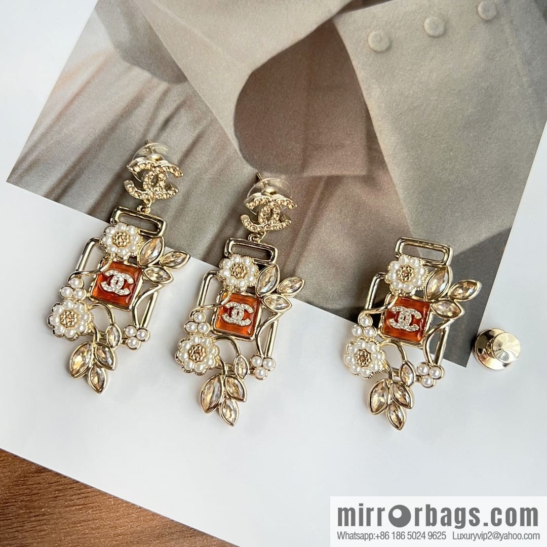 New ☑️ CHANEL Chanel c2 double c pink diamond pearl flower stud earrings