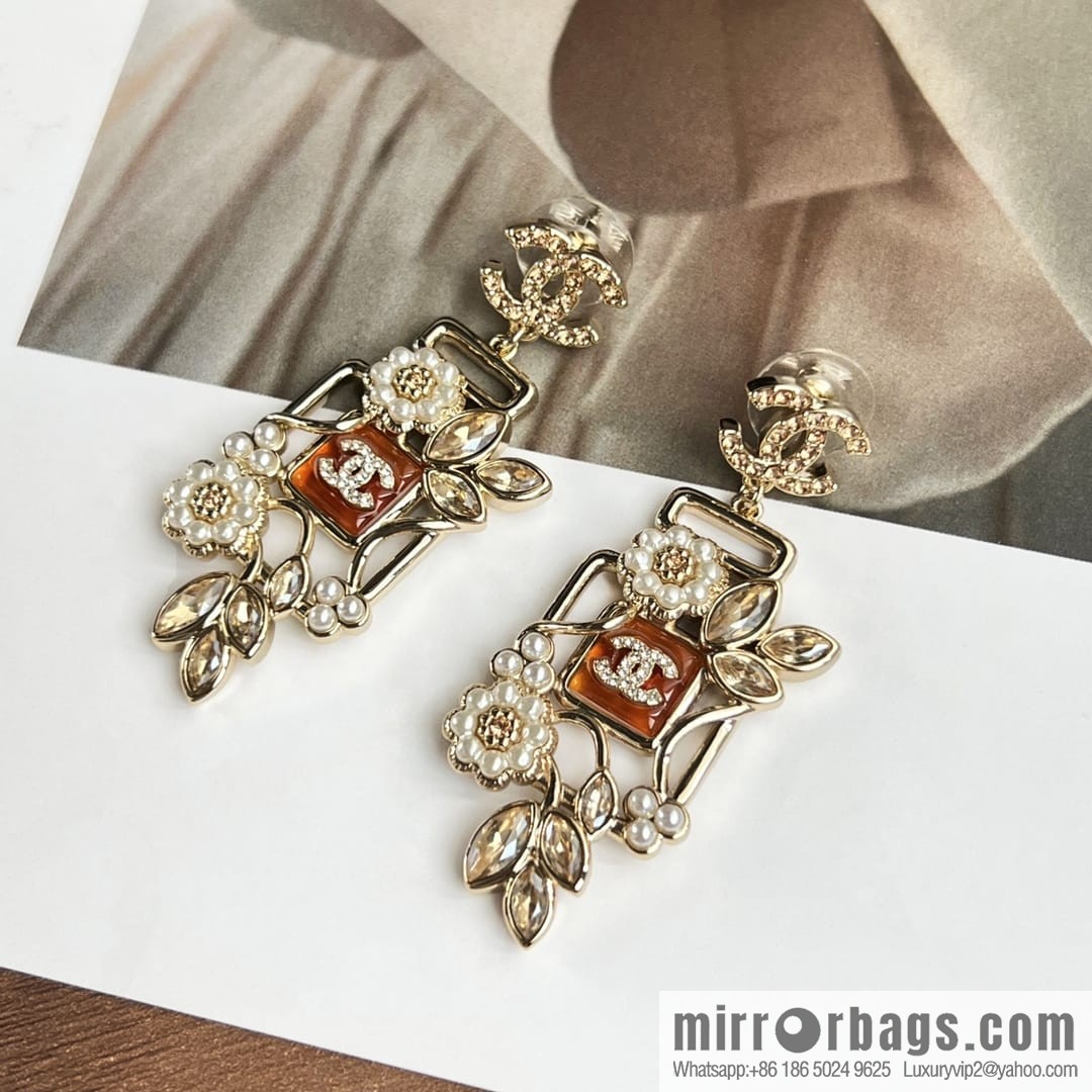New ☑️ CHANEL Chanel c2 double c pink diamond pearl flower stud earrings