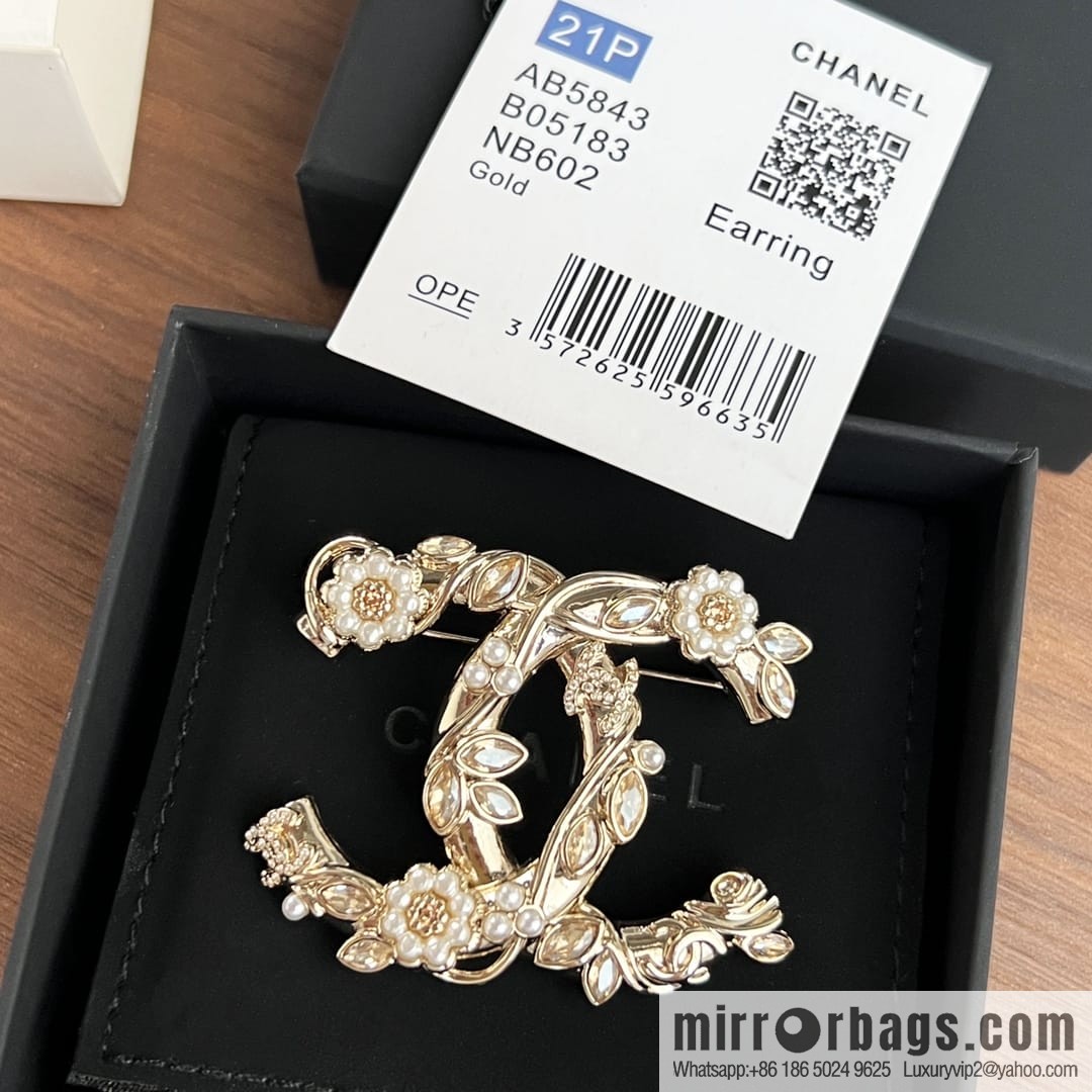 New ☑️ CHANEL Chanel double c pink diamond pearl flower brooch