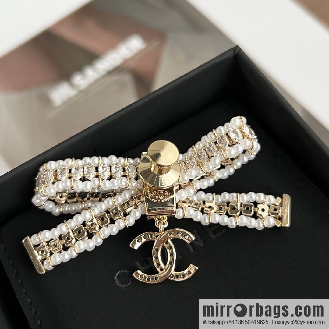 New ☑️ Chanel double c bow pearl brooch