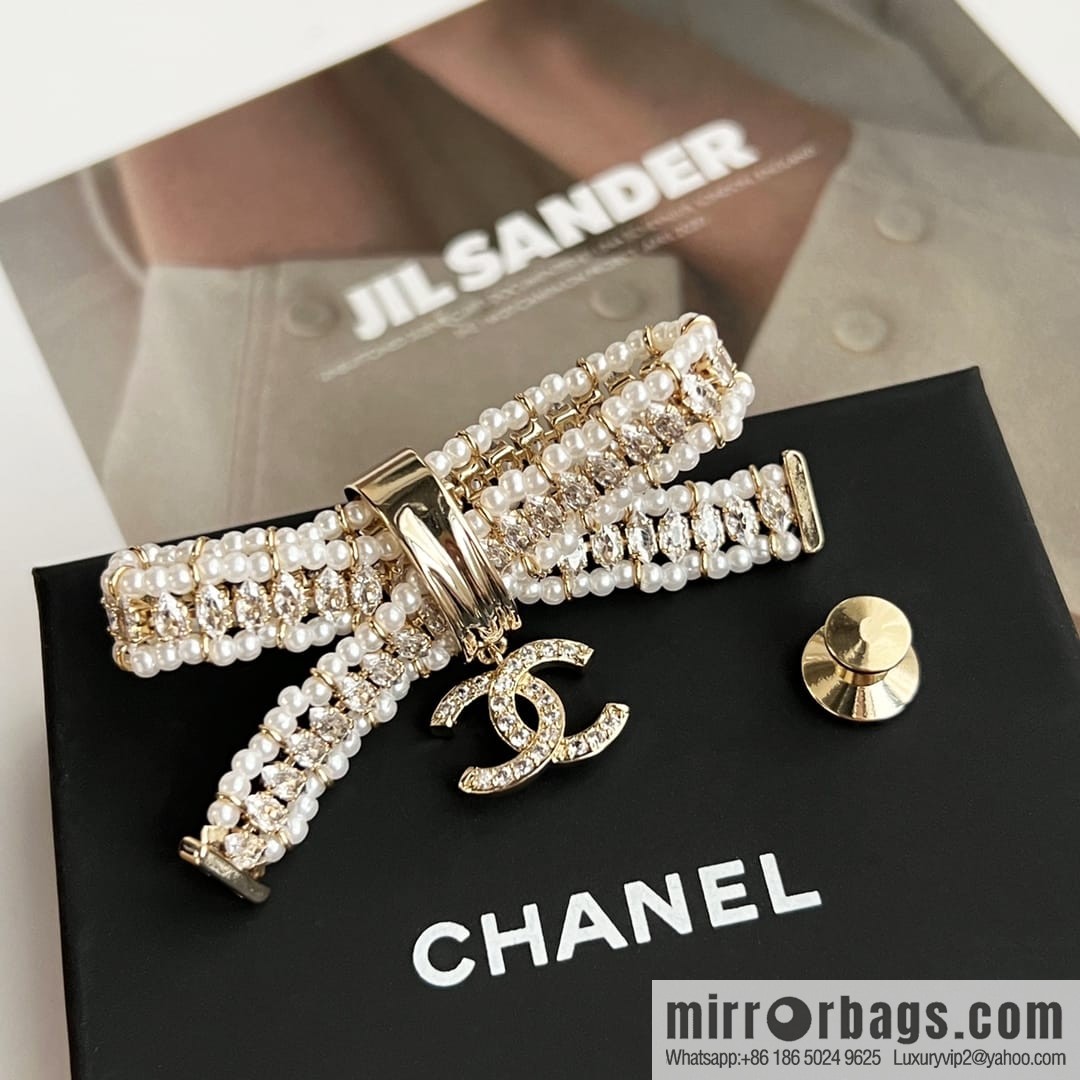 New ☑️ Chanel double c bow pearl brooch
